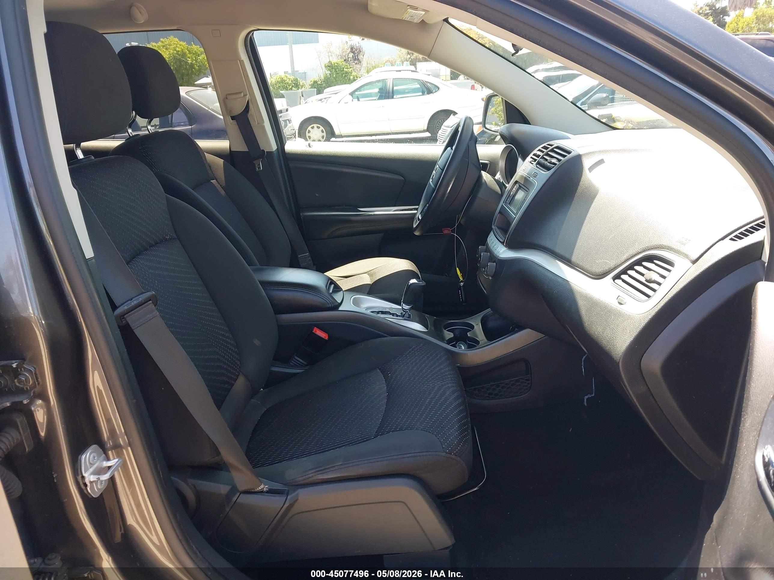 DODGE JOURNEY image 5