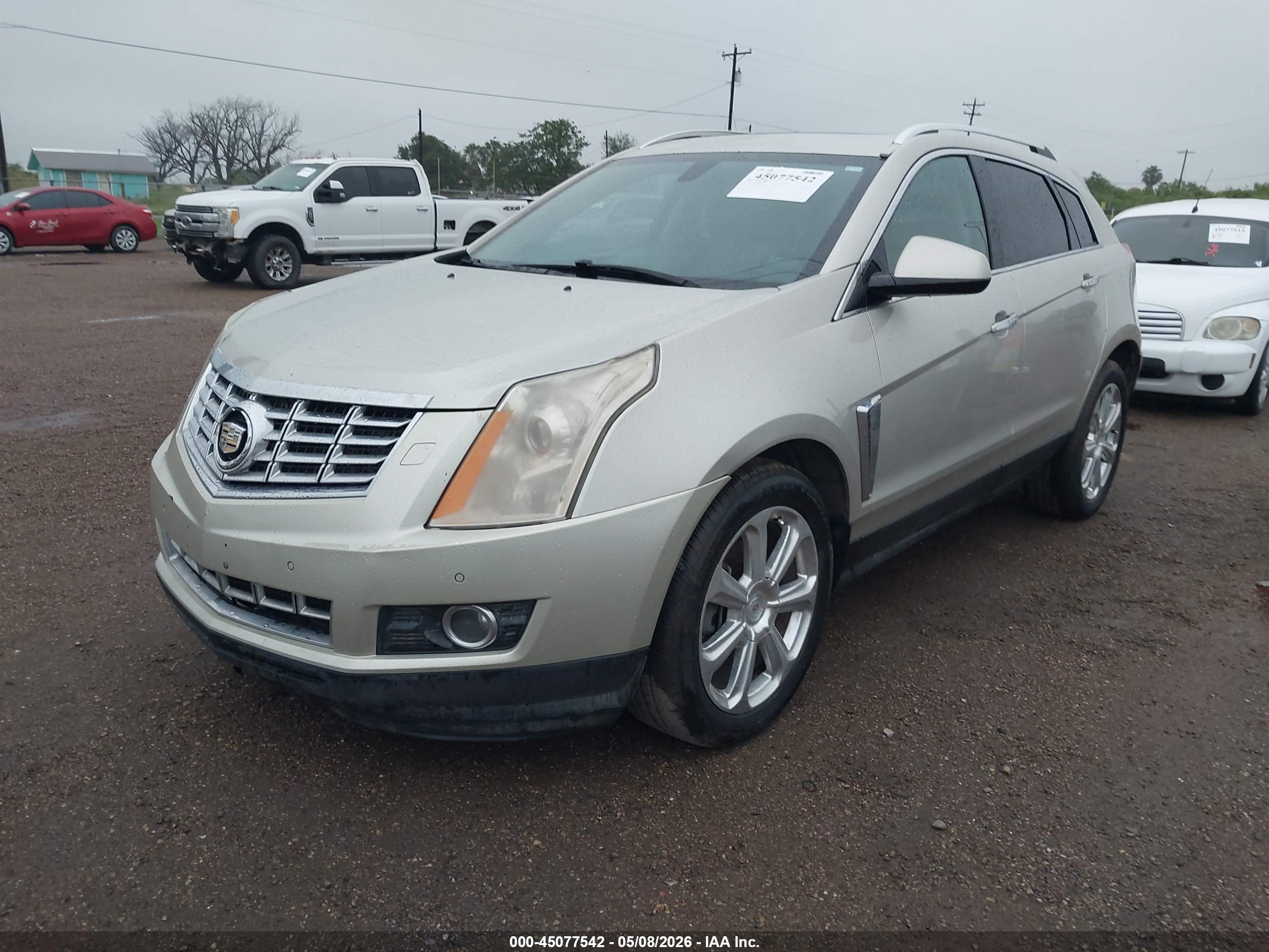 CADILLAC SRX image 2