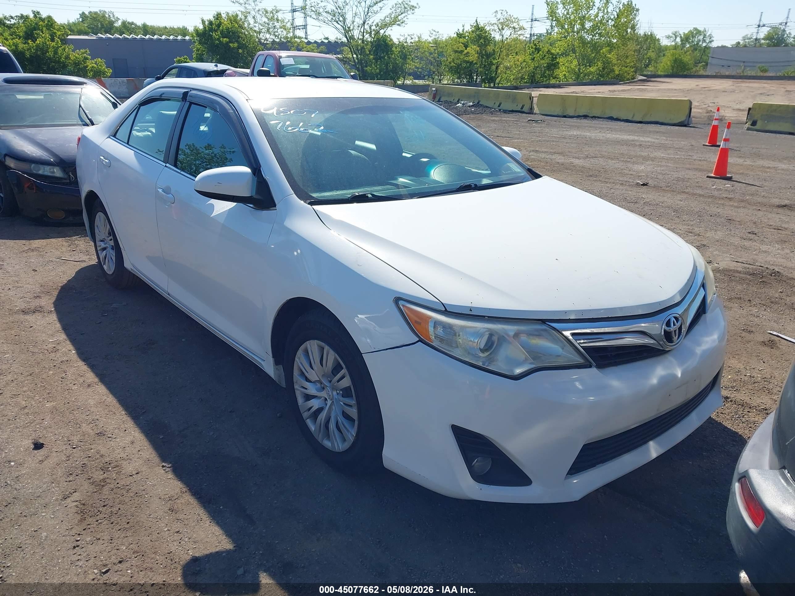 TOYOTA CAMRY image 6
