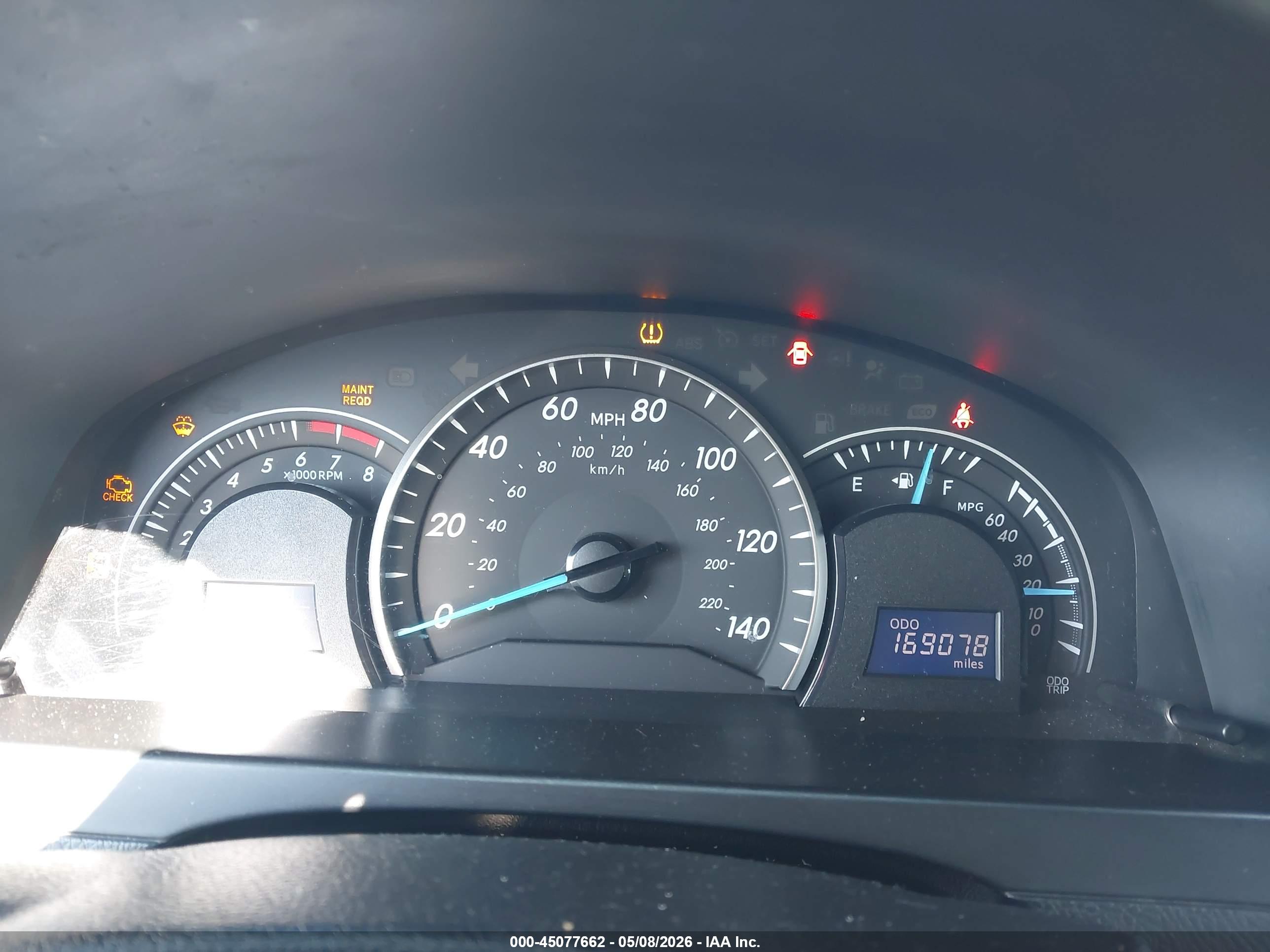 TOYOTA CAMRY image 7