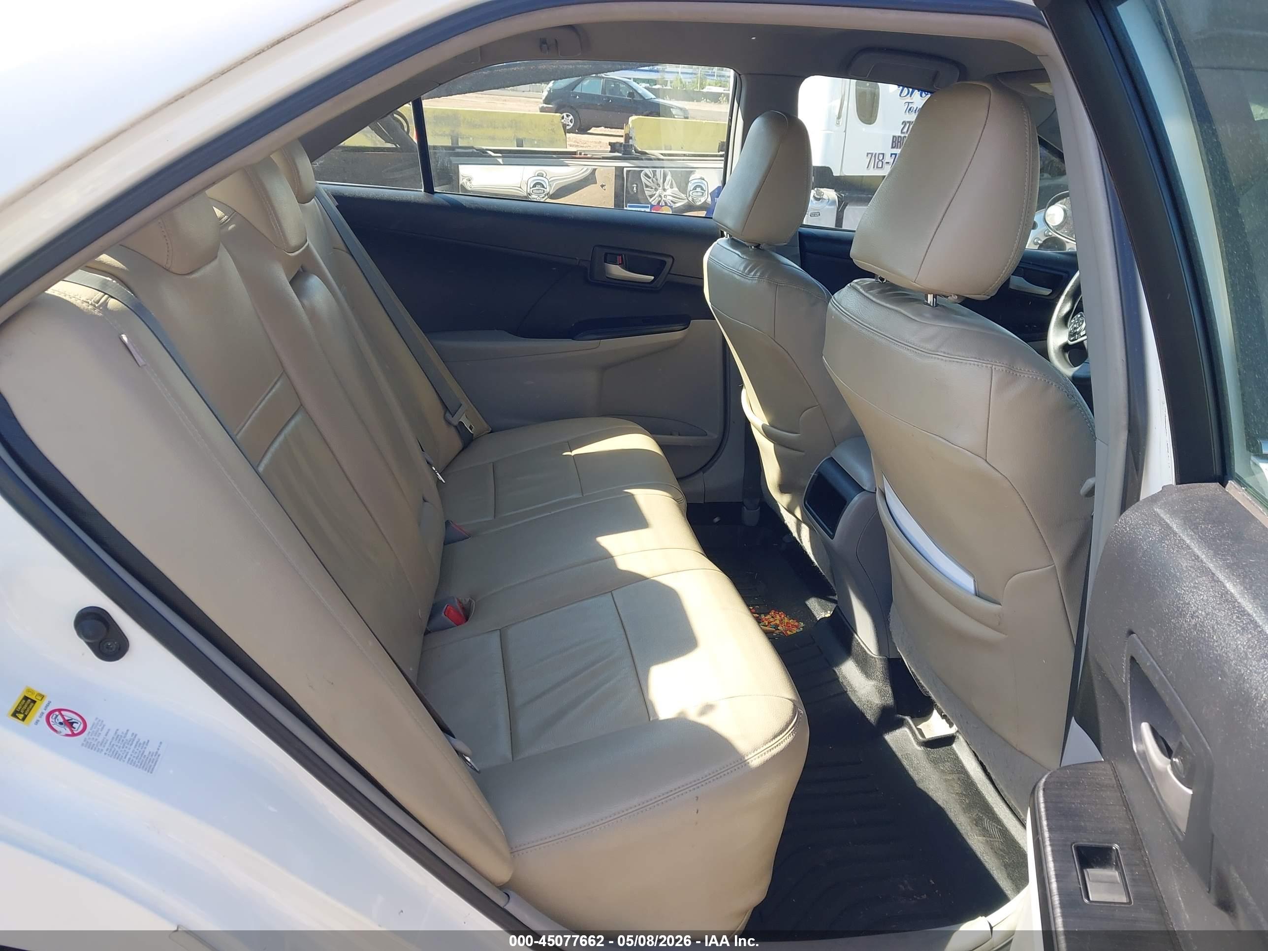 TOYOTA CAMRY image 8