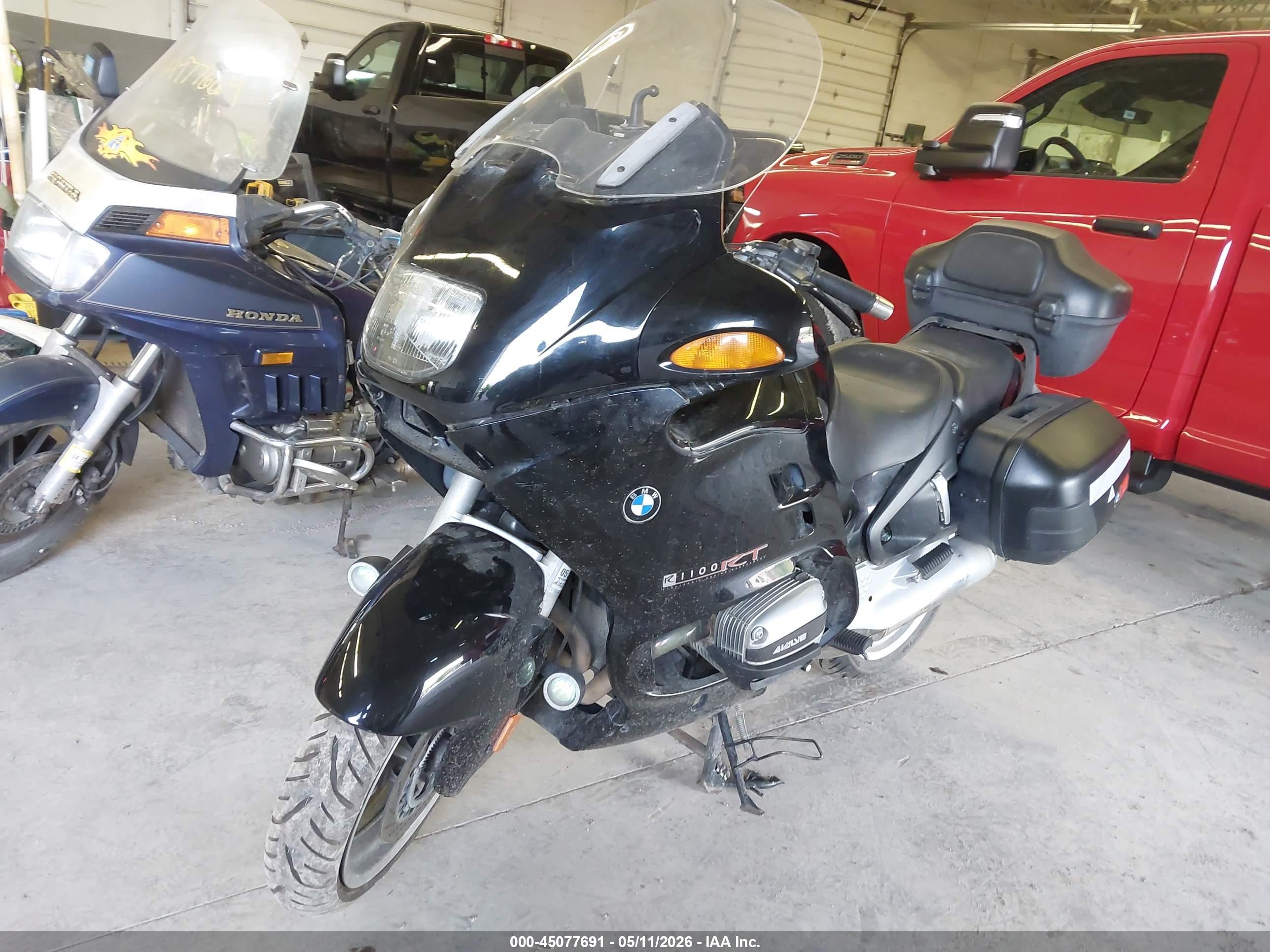 BMW R1100 image 2