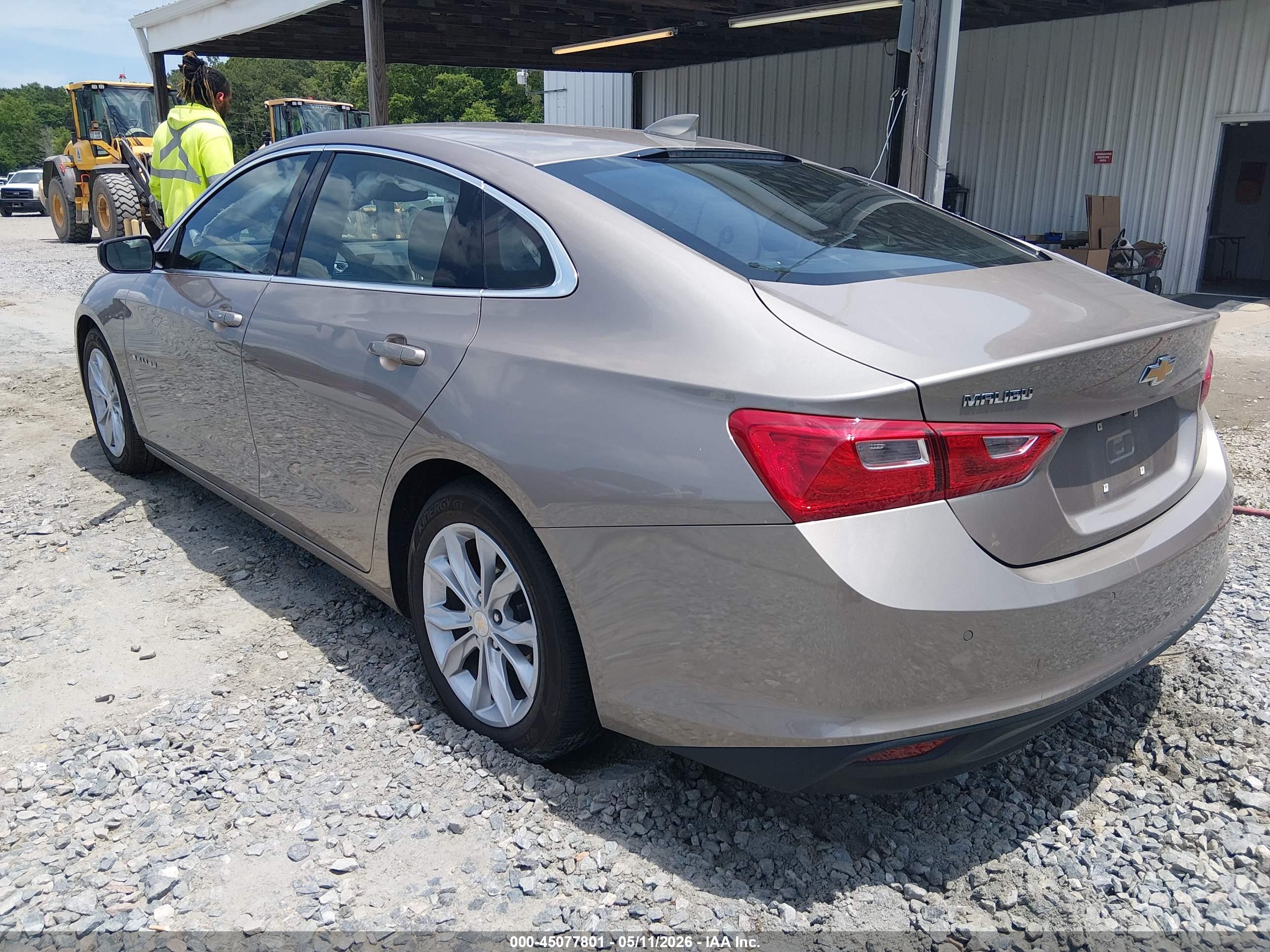 CHEVROLET MALIBU image 3
