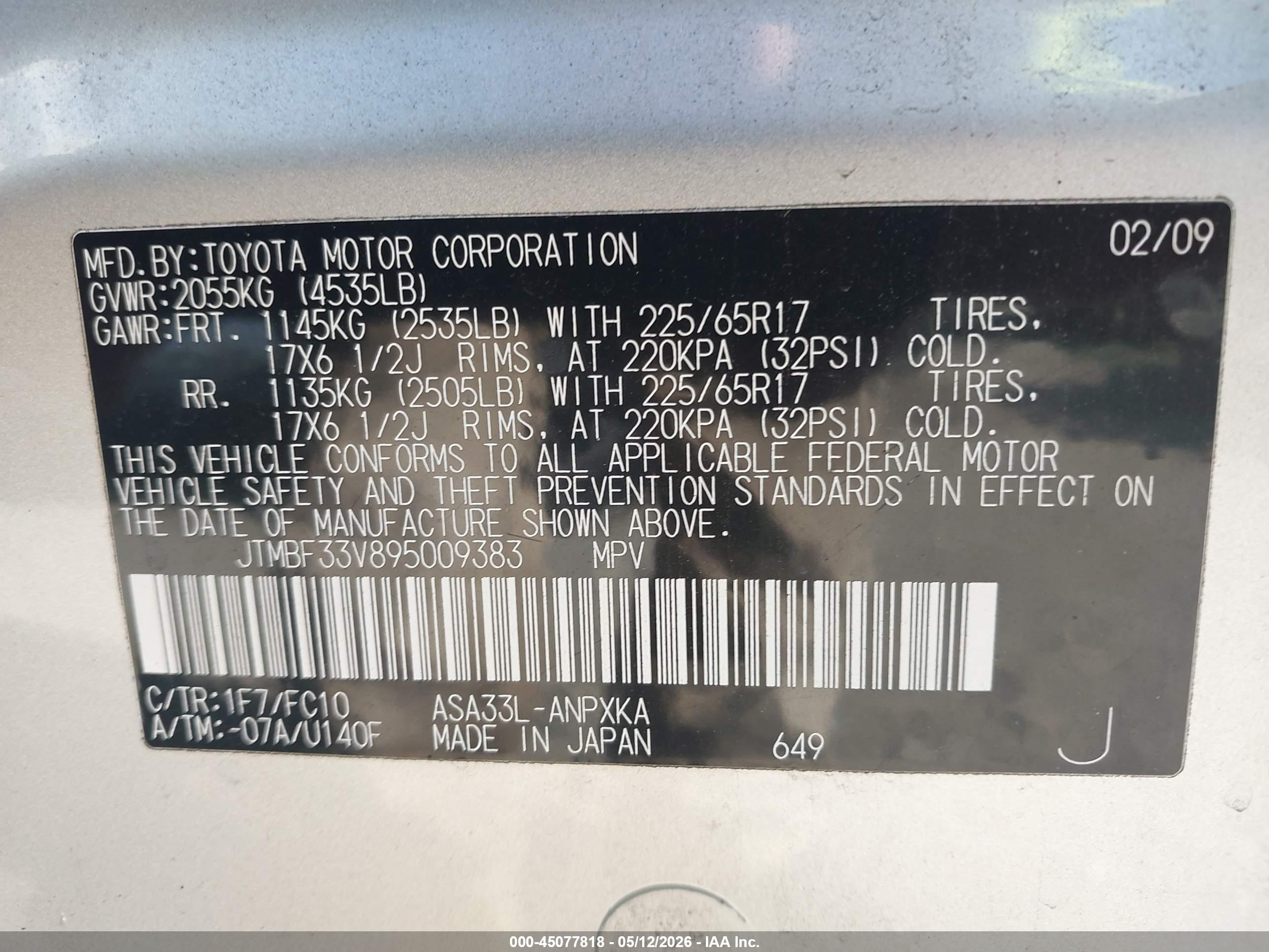 TOYOTA RAV4 image 9