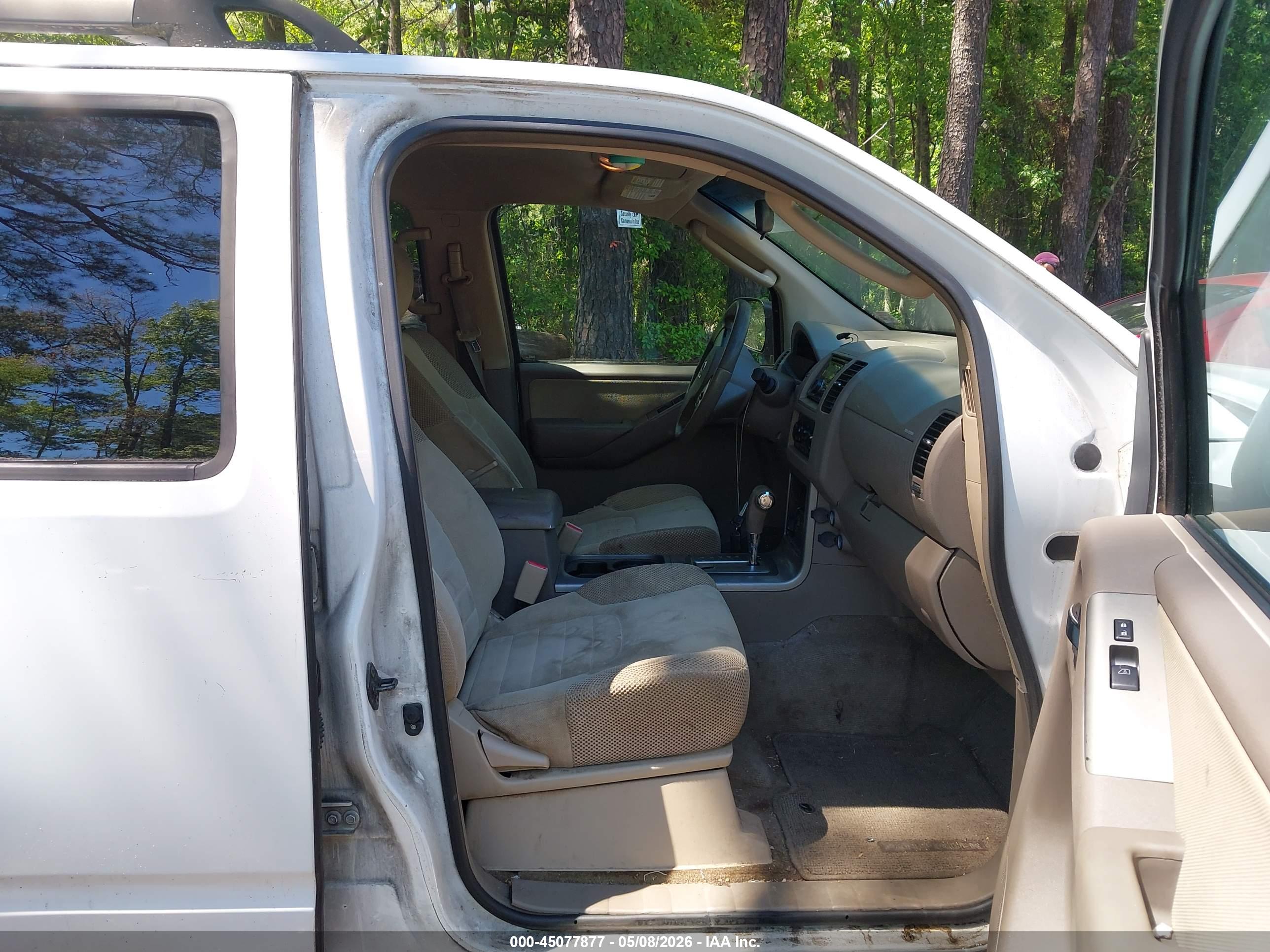 NISSAN PATHFINDER image 5