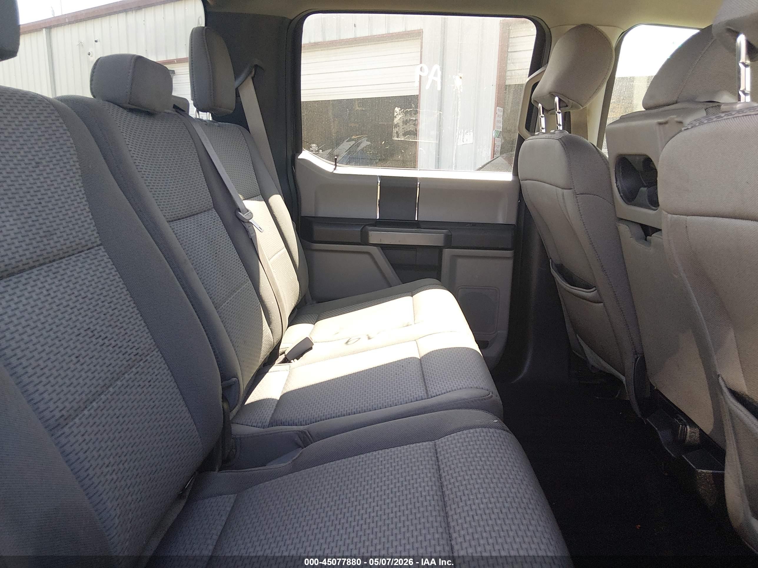 FORD F-150 image 8
