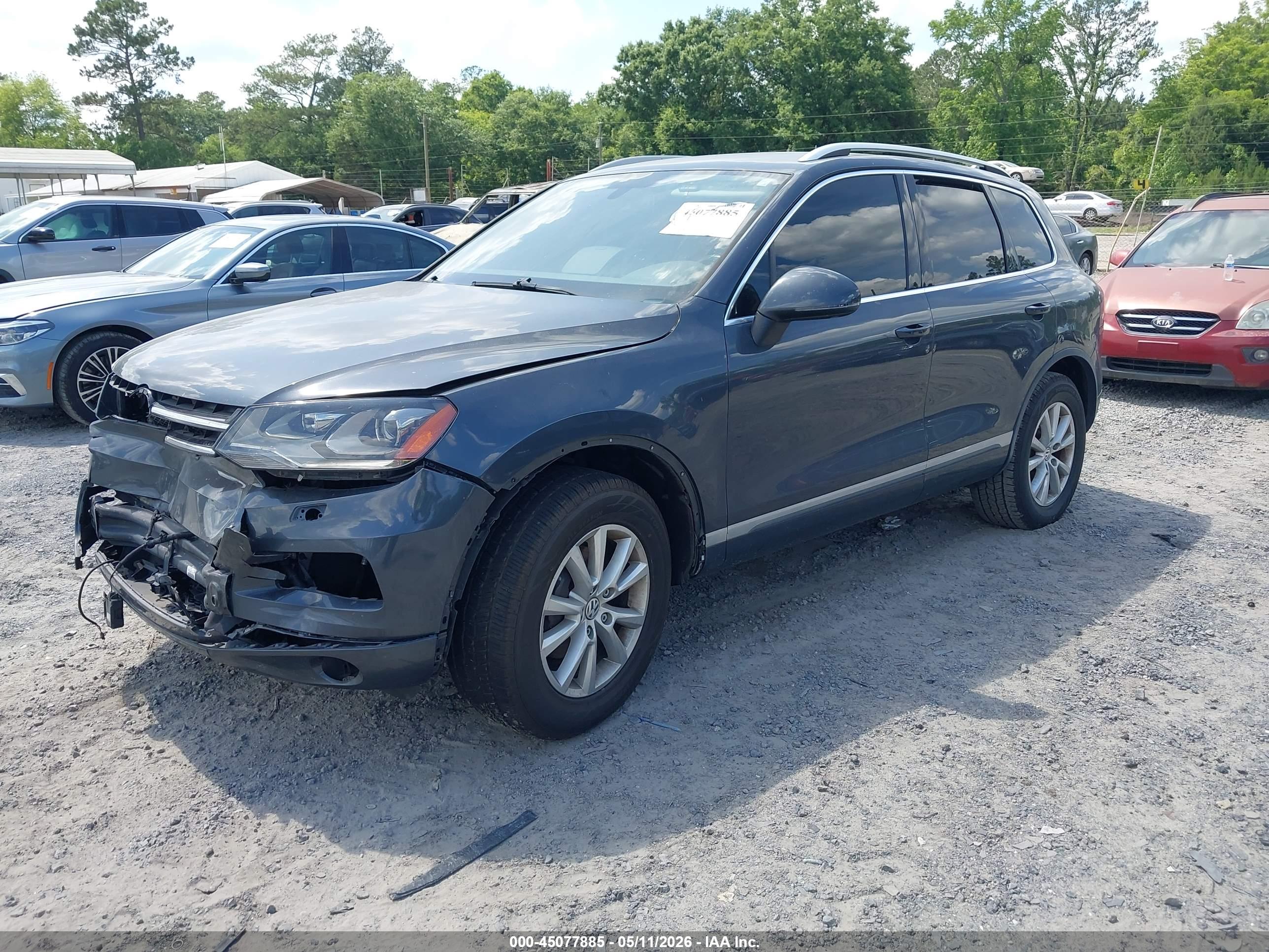VOLKSWAGEN TOUAREG image 2