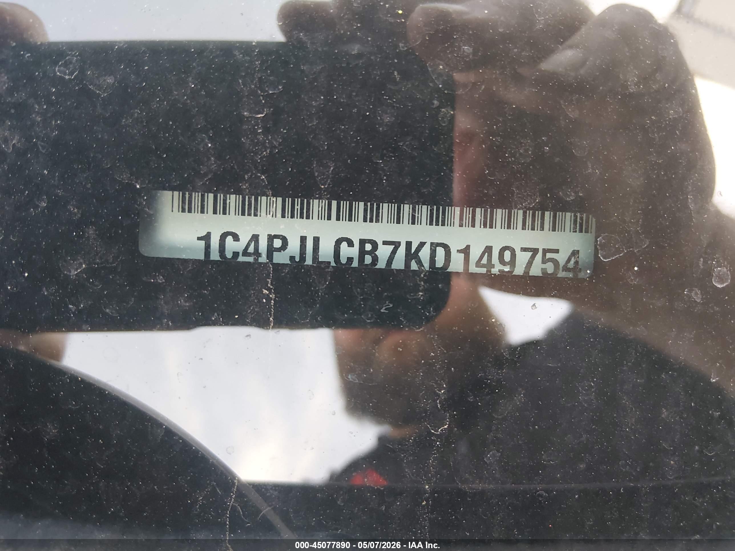 JEEP CHEROKEE image 9