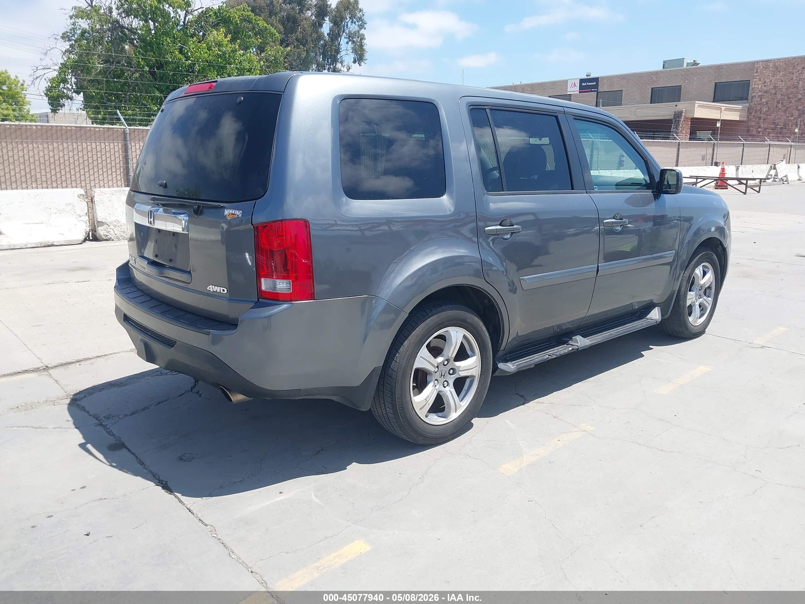 HONDA PILOT image 4