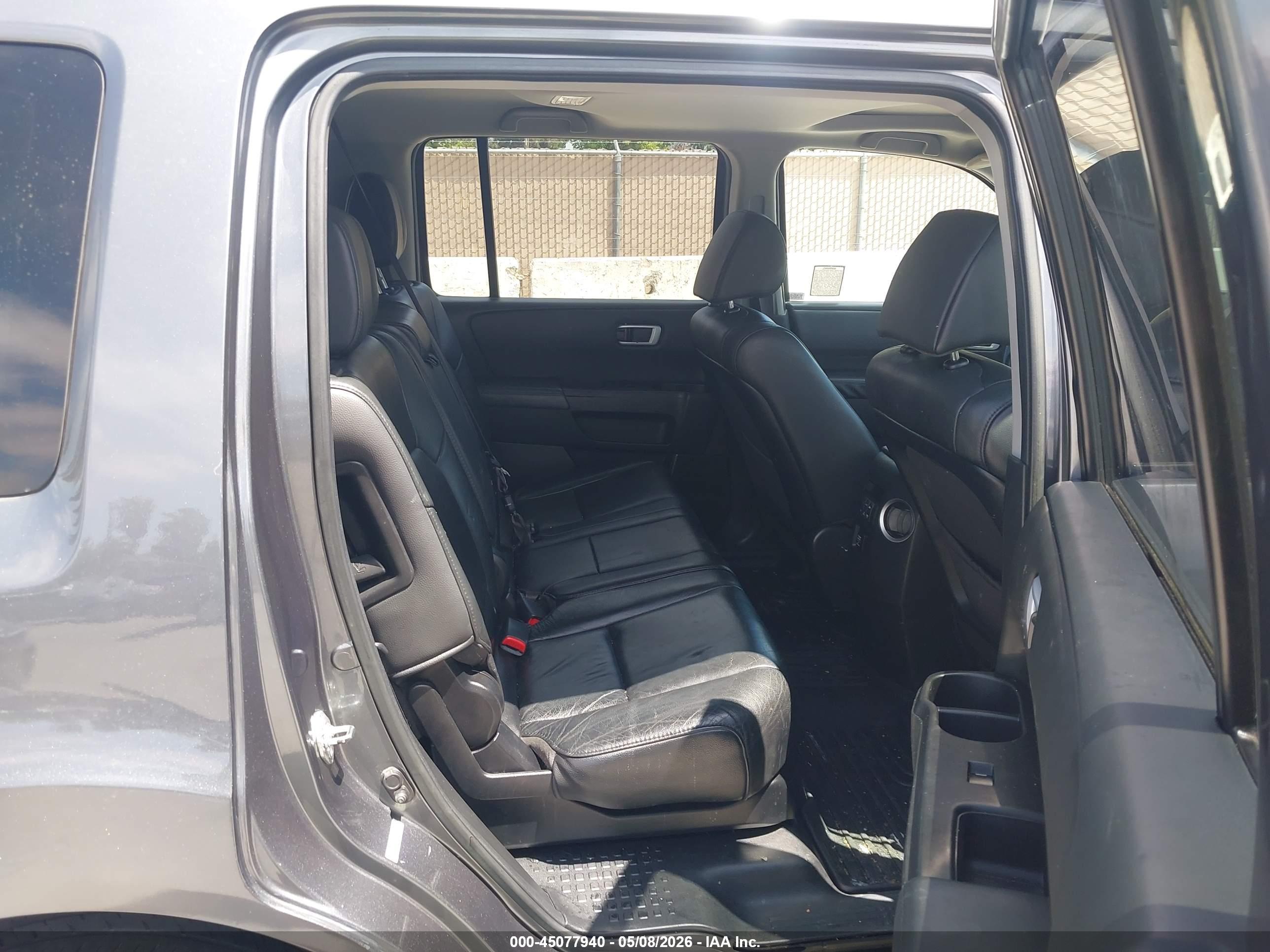 HONDA PILOT image 8