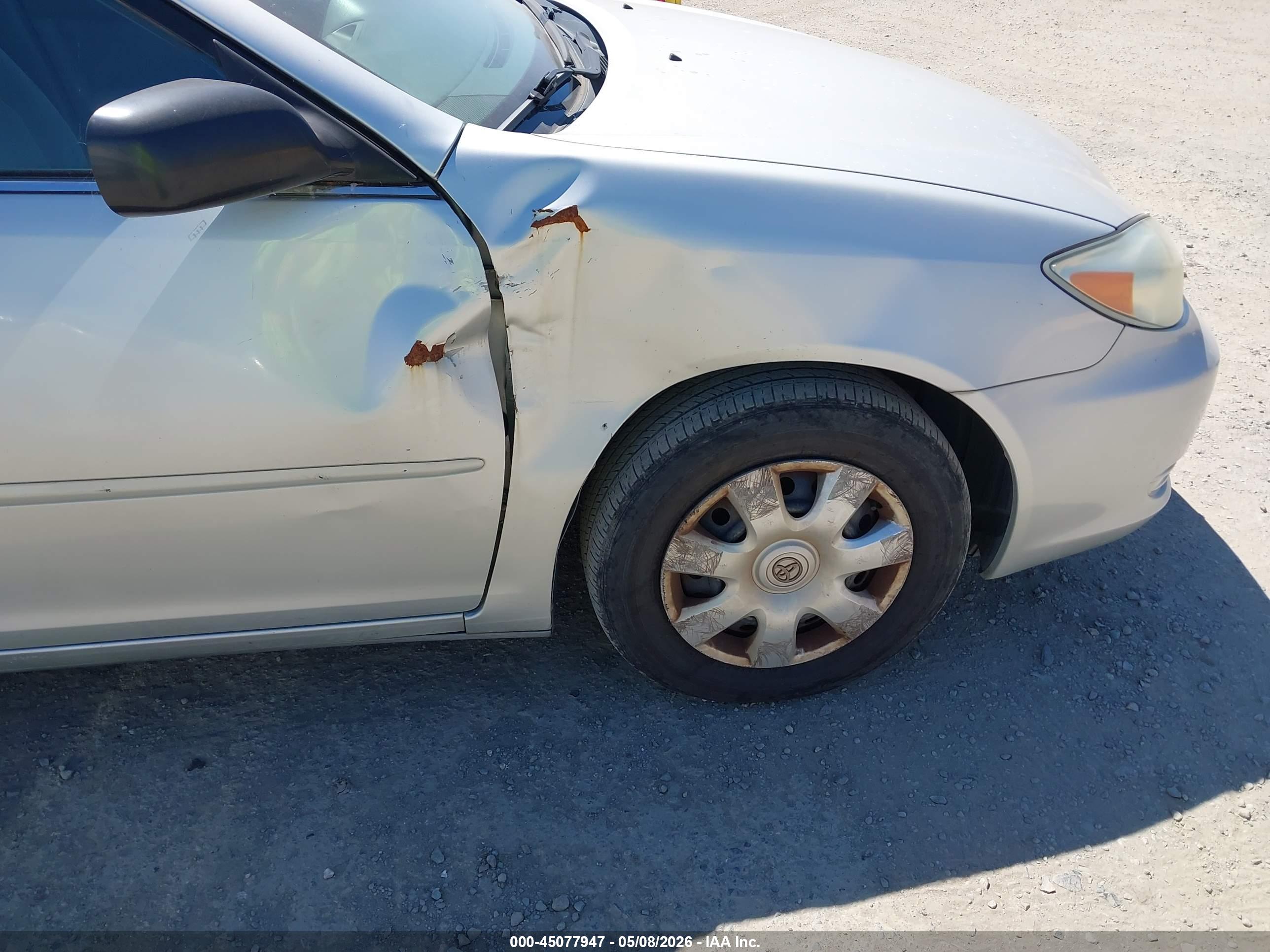 TOYOTA CAMRY image 6