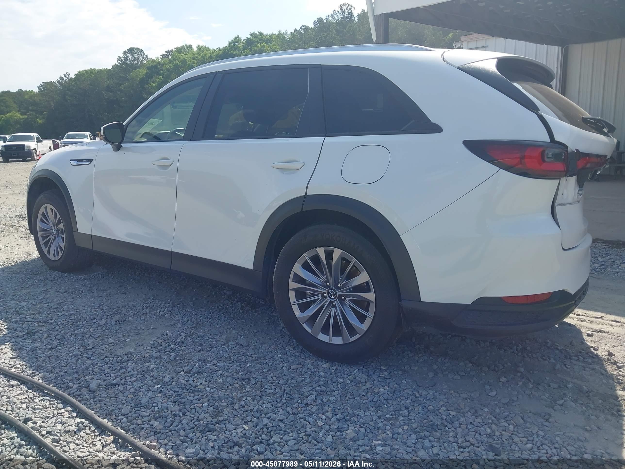 MAZDA CX-90 image 3