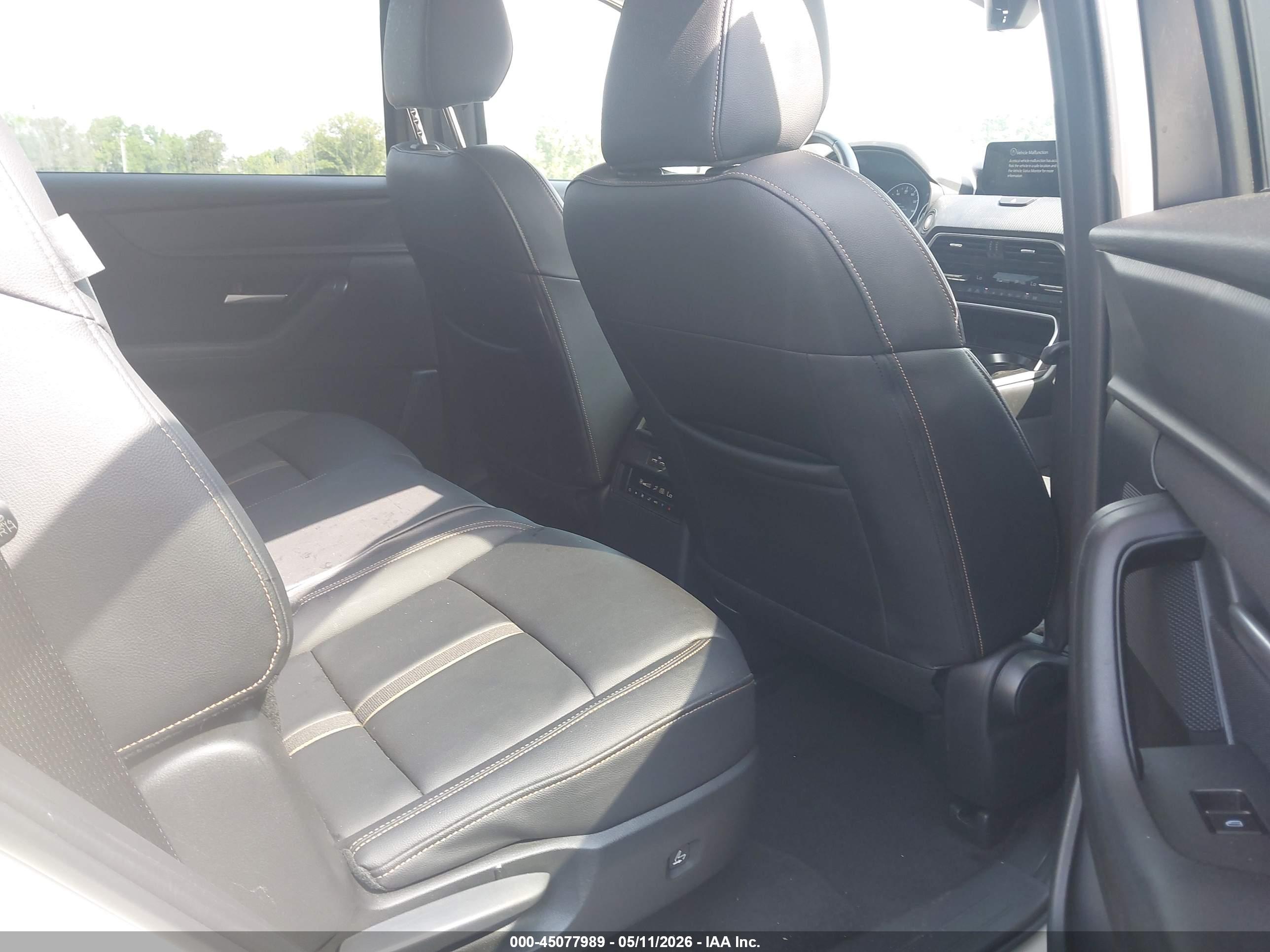 MAZDA CX-90 image 8