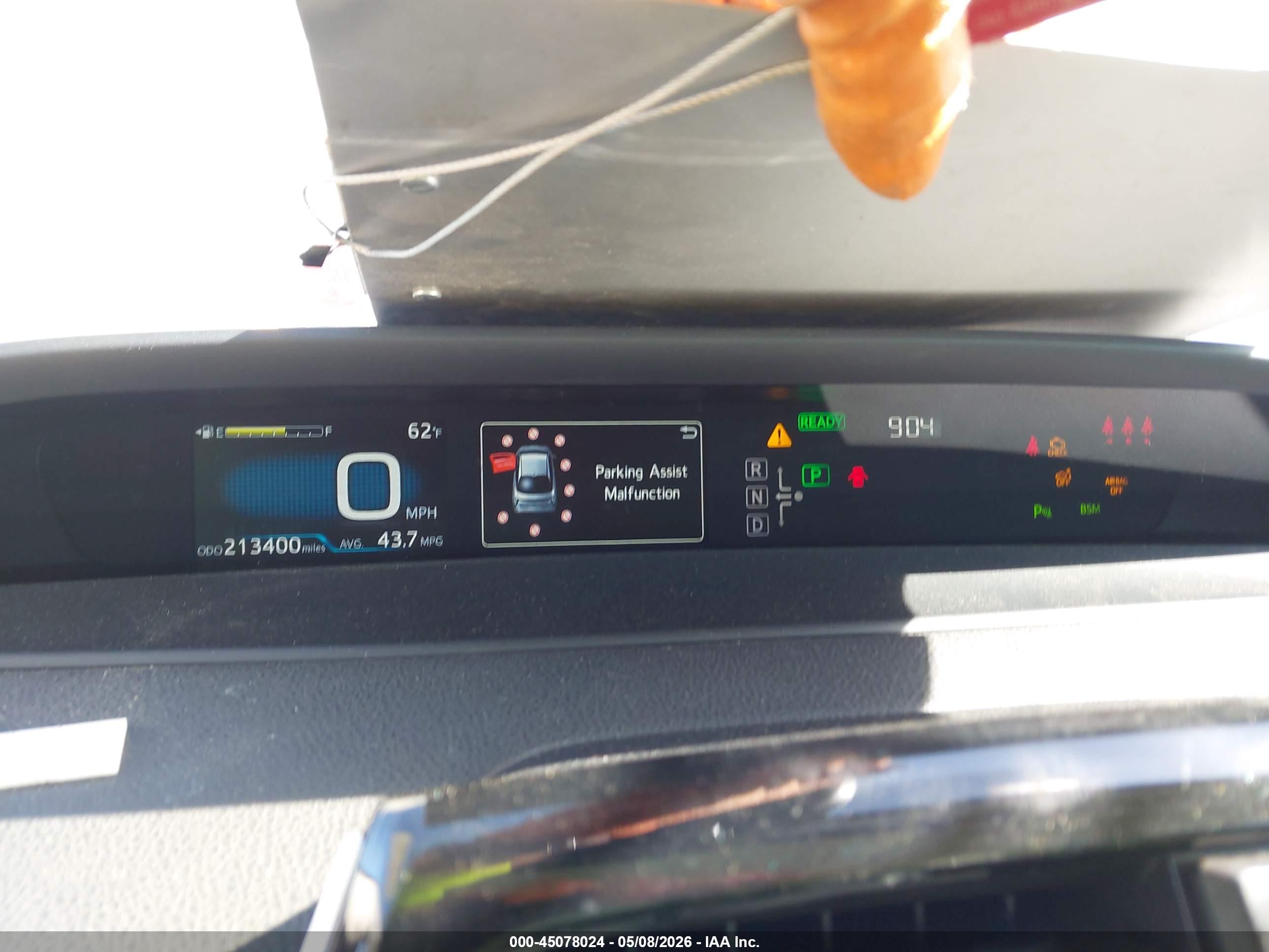 TOYOTA PRIUS image 7
