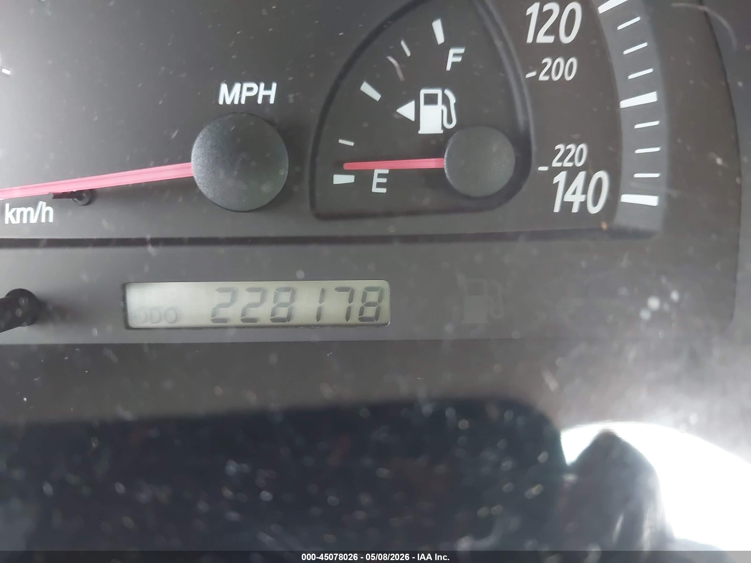 TOYOTA CAMRY image 7