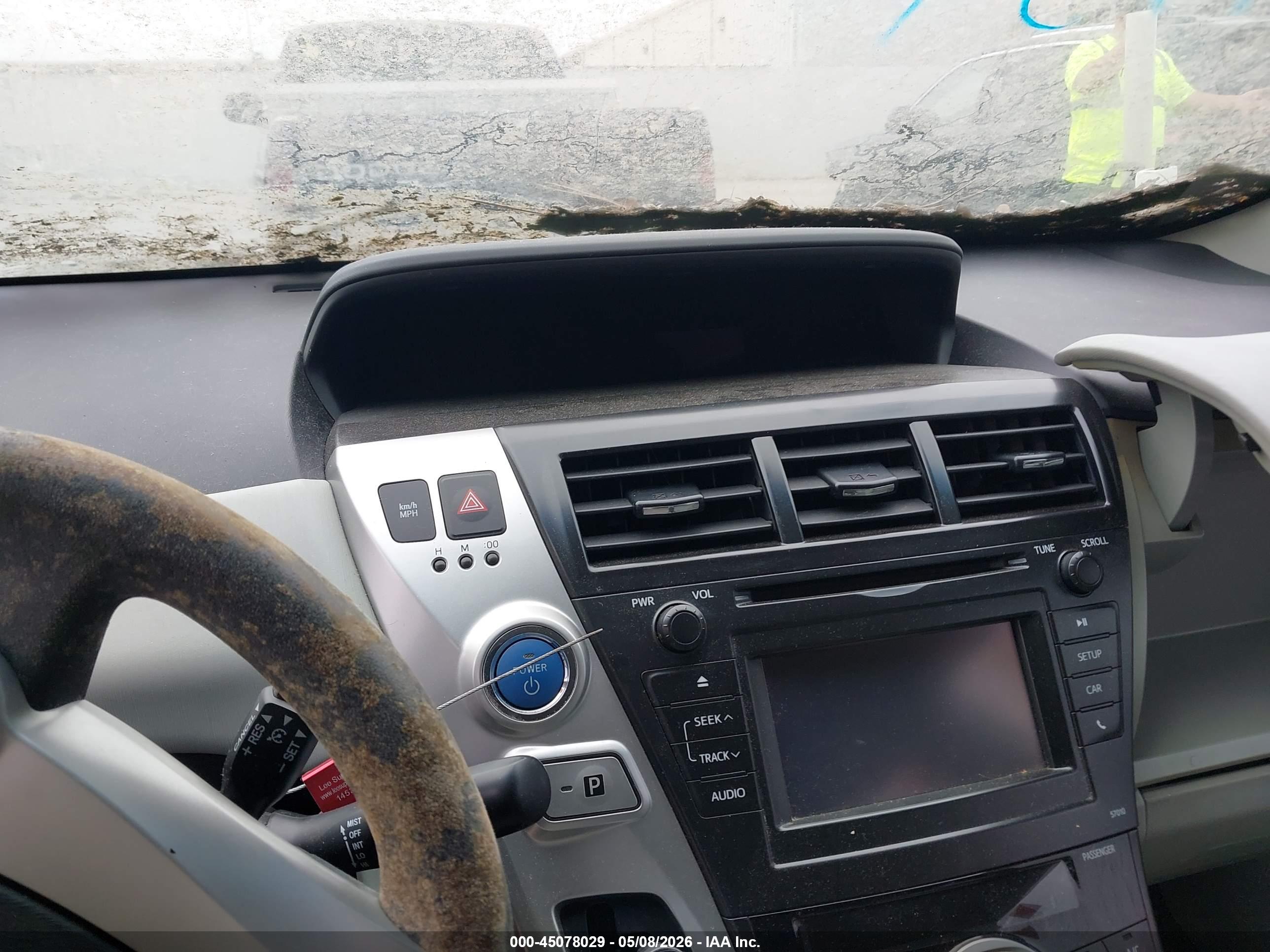 TOYOTA PRIUS image 7