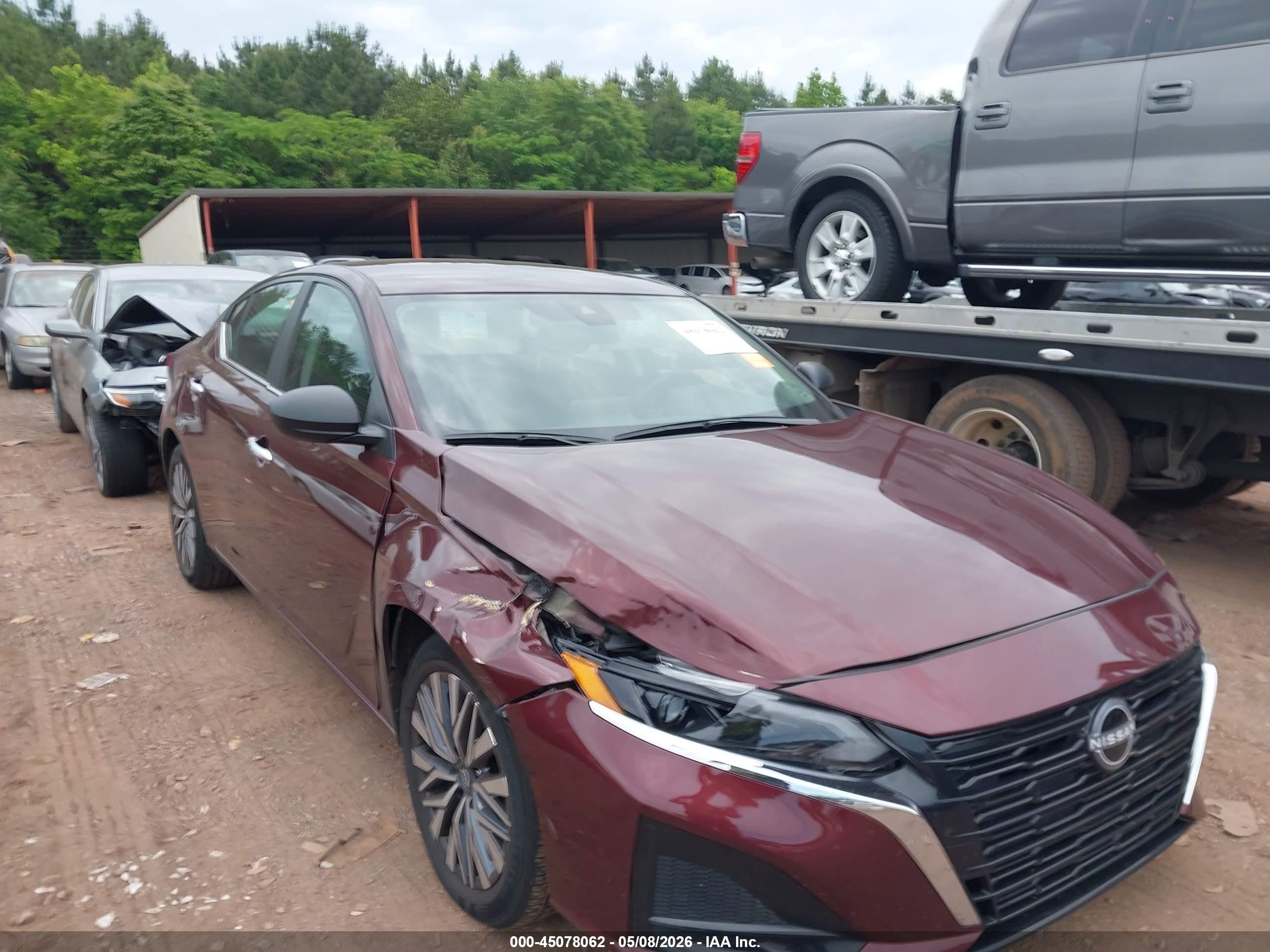 NISSAN ALTIMA image 6