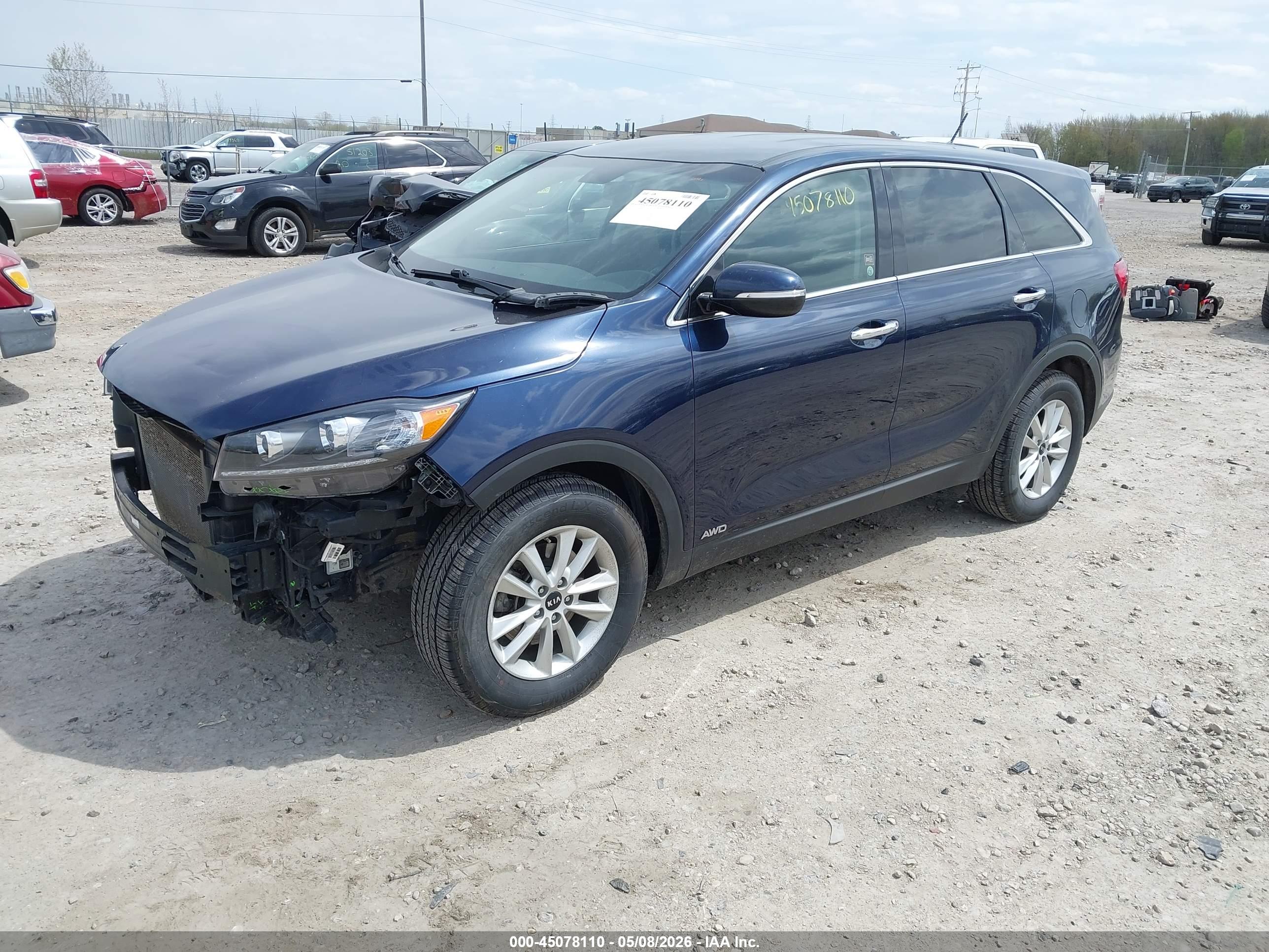 KIA SORENTO image 2