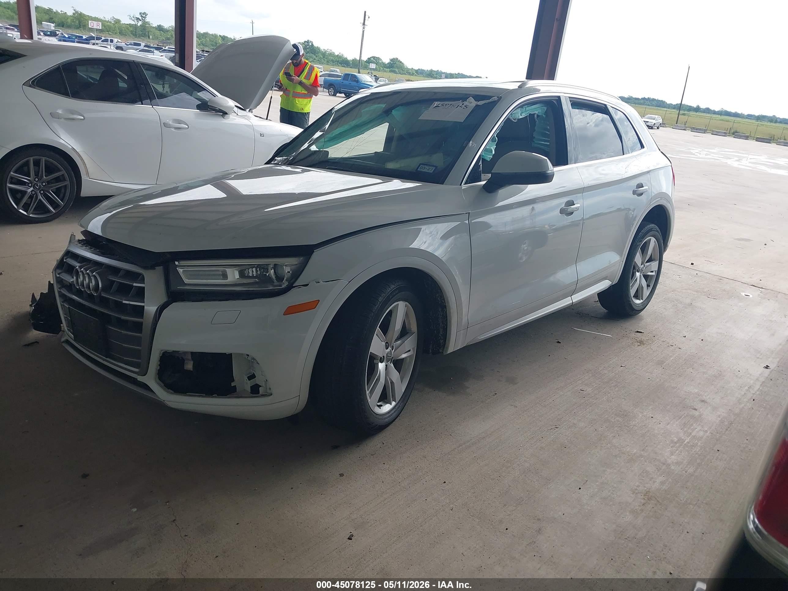 AUDI Q5 image 2