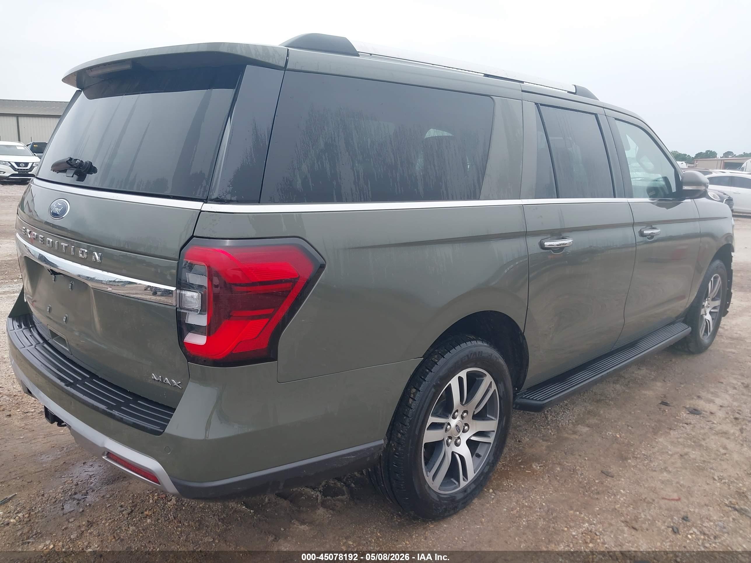 FORD EXPEDITION image 4