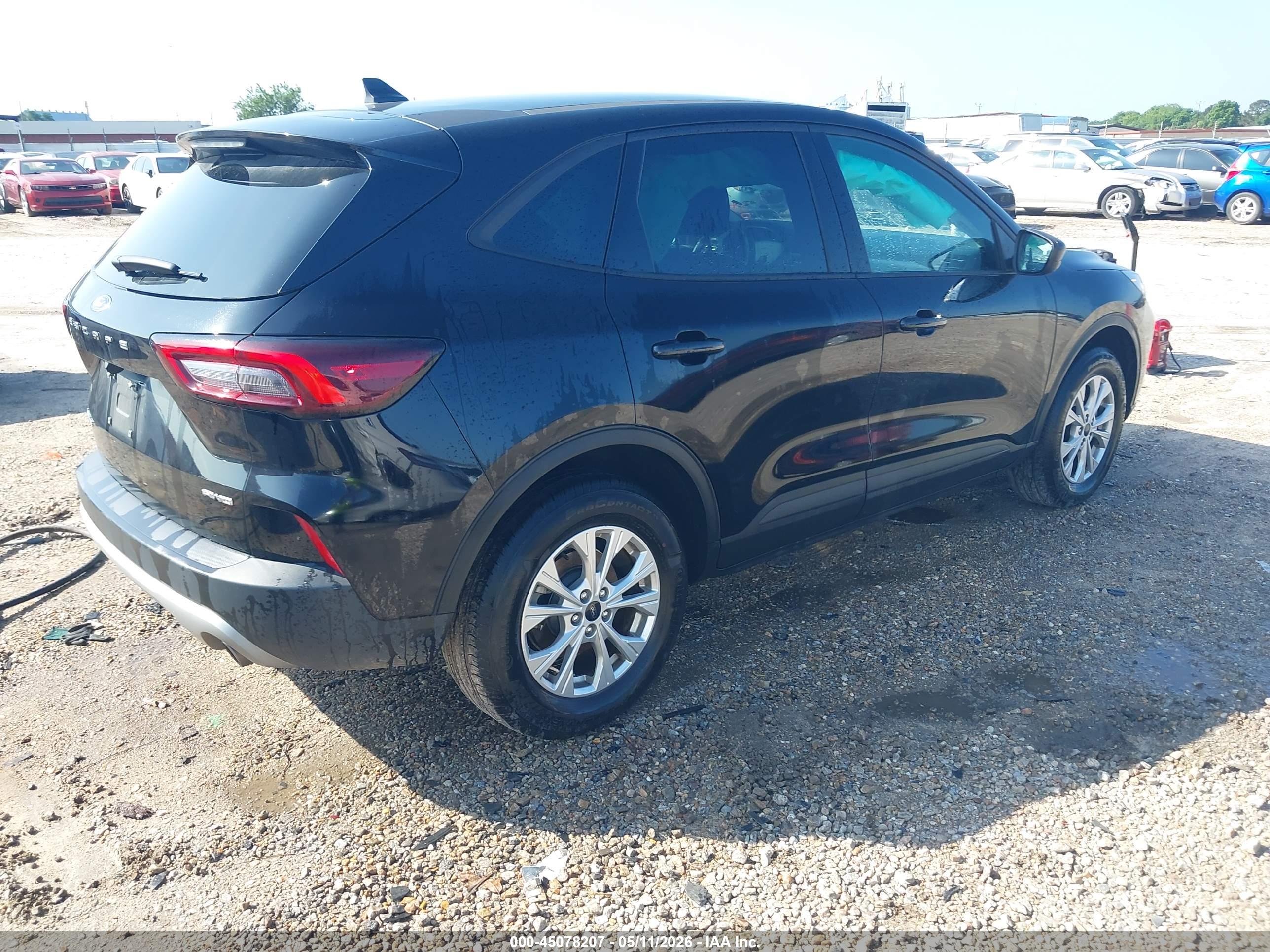 FORD ESCAPE image 4