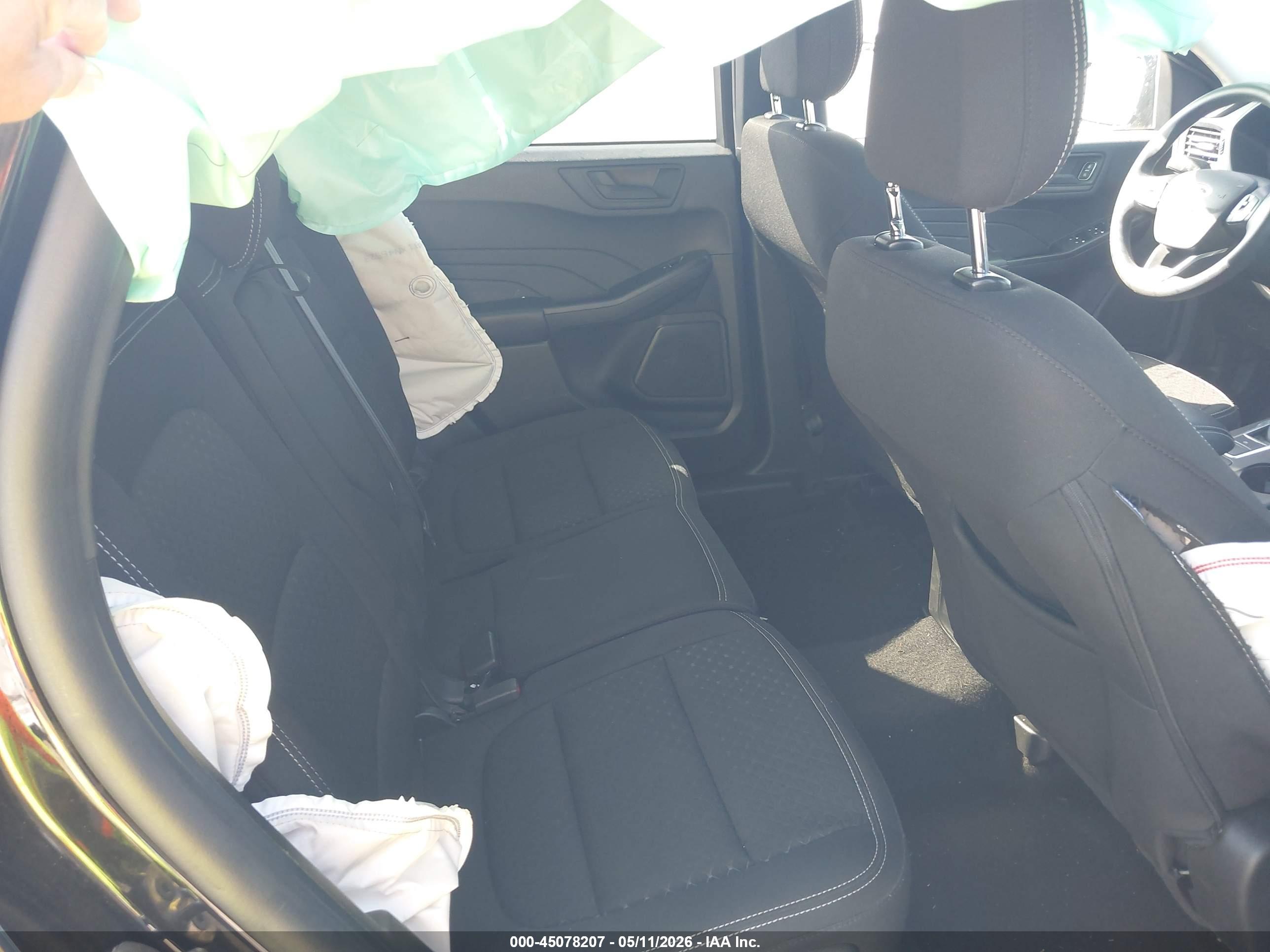 FORD ESCAPE image 8