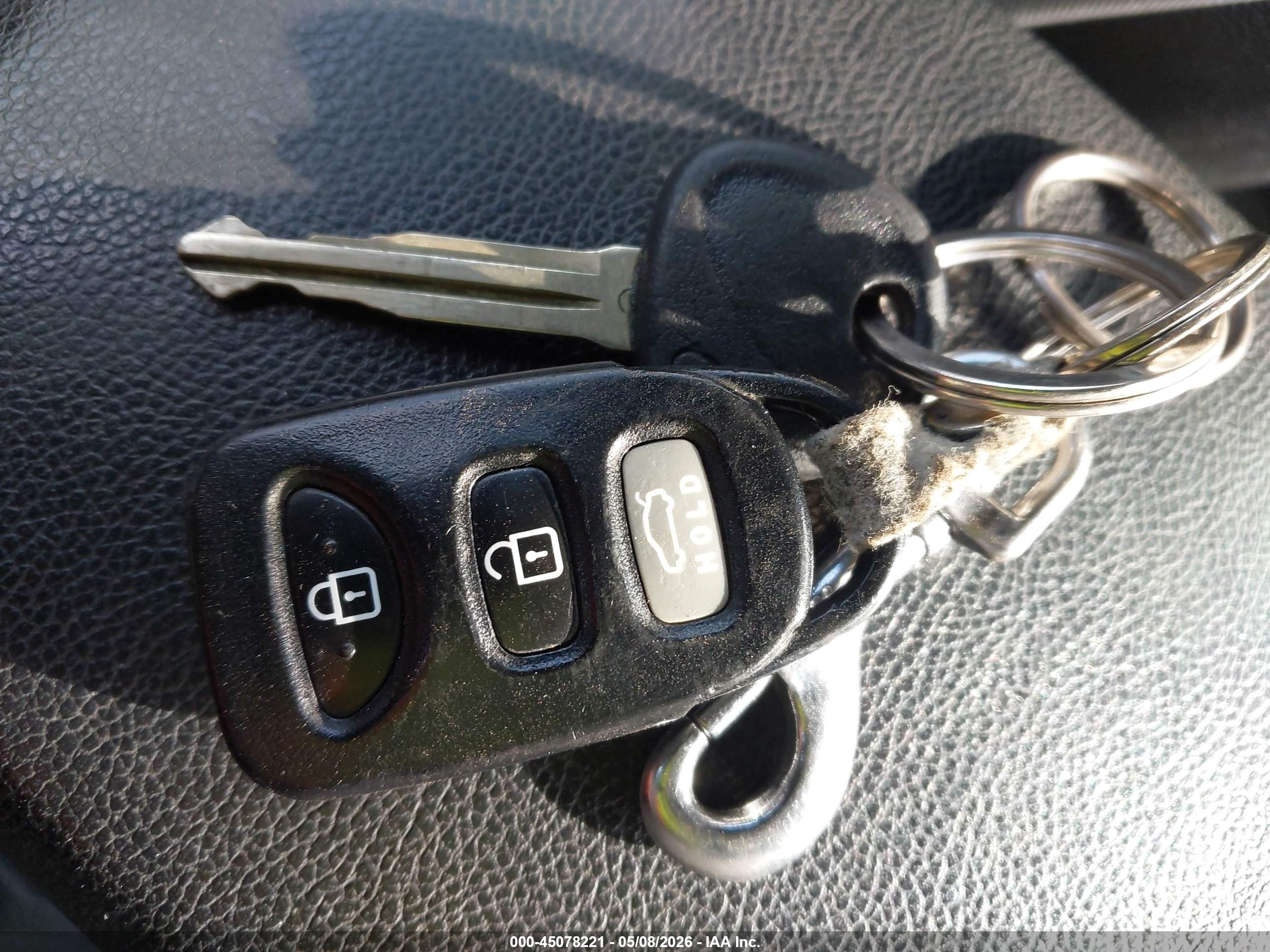 HYUNDAI ELANTRA image 11