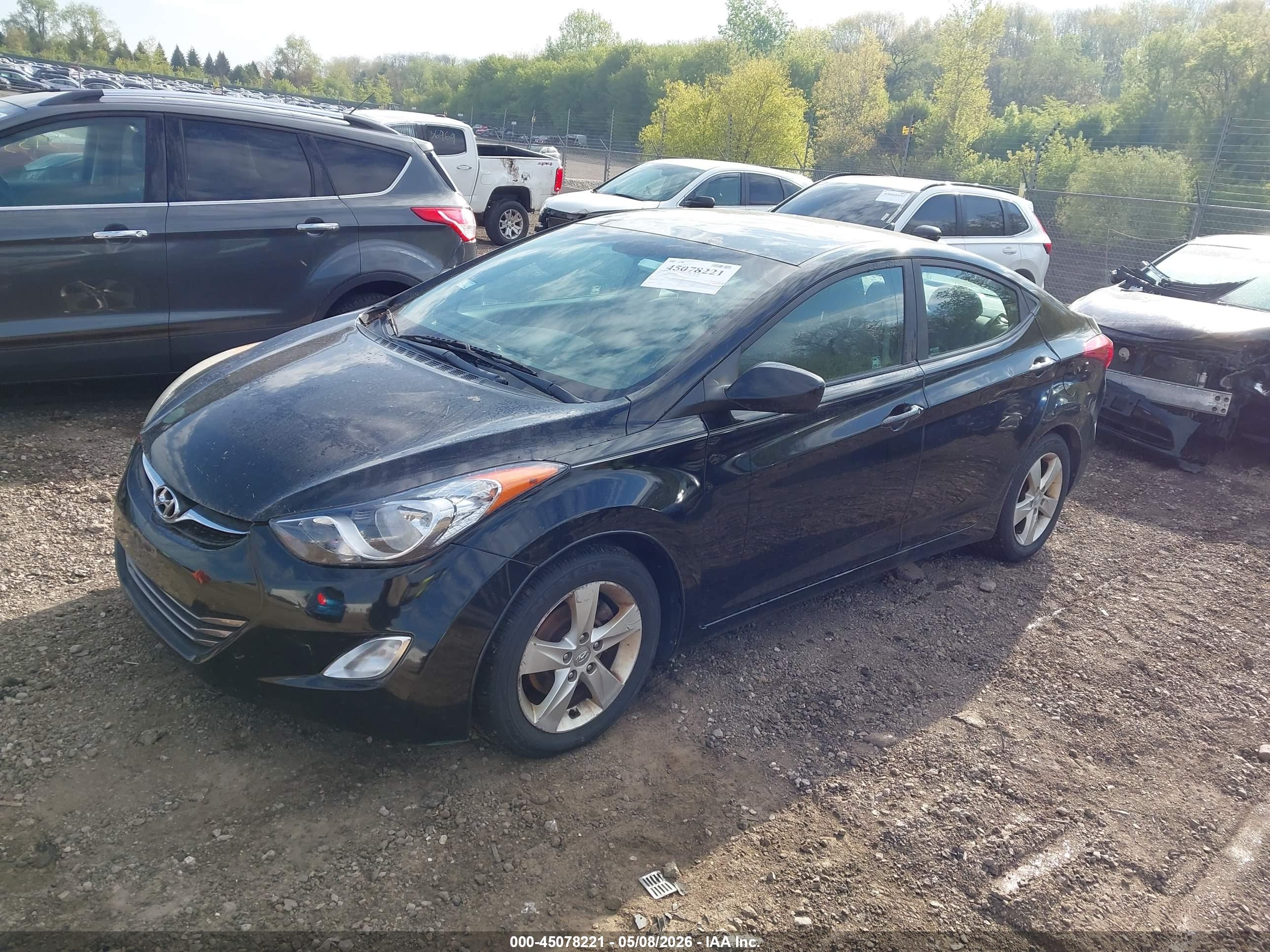 HYUNDAI ELANTRA image 2