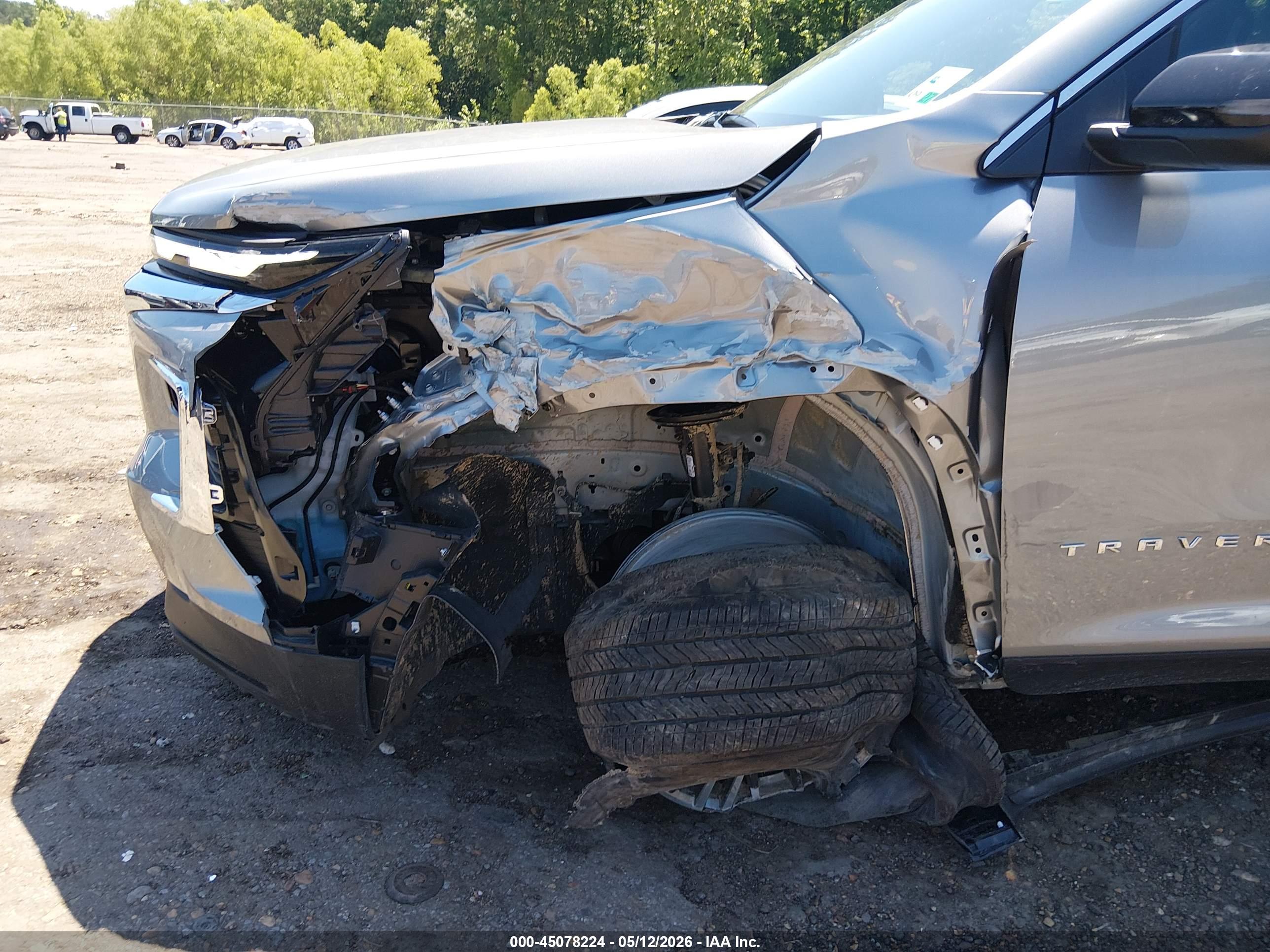 CHEVROLET TRAVERSE image 6