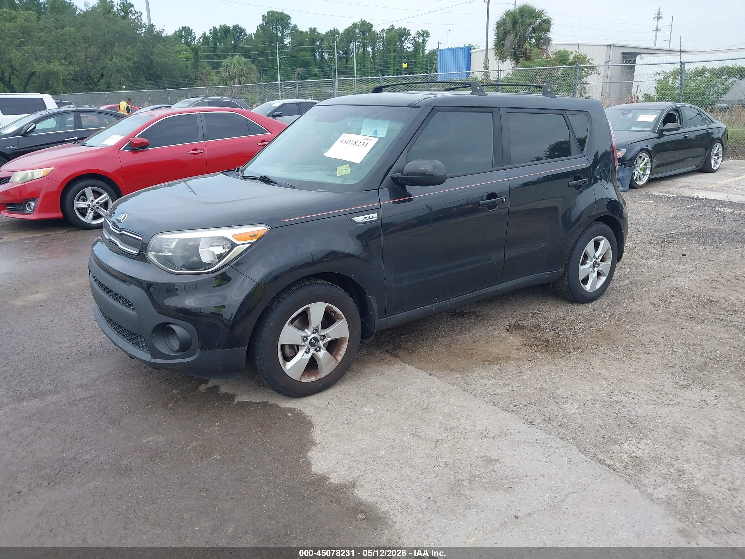 KIA SOUL image 2