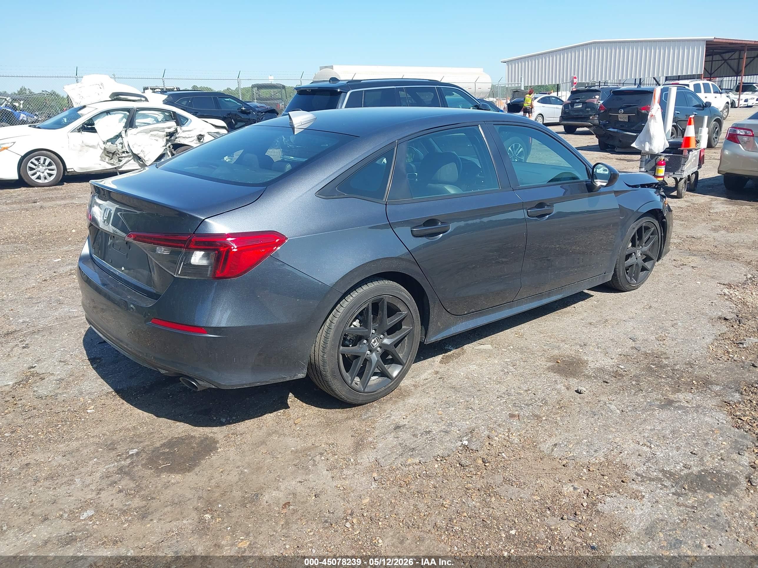 HONDA CIVIC image 4