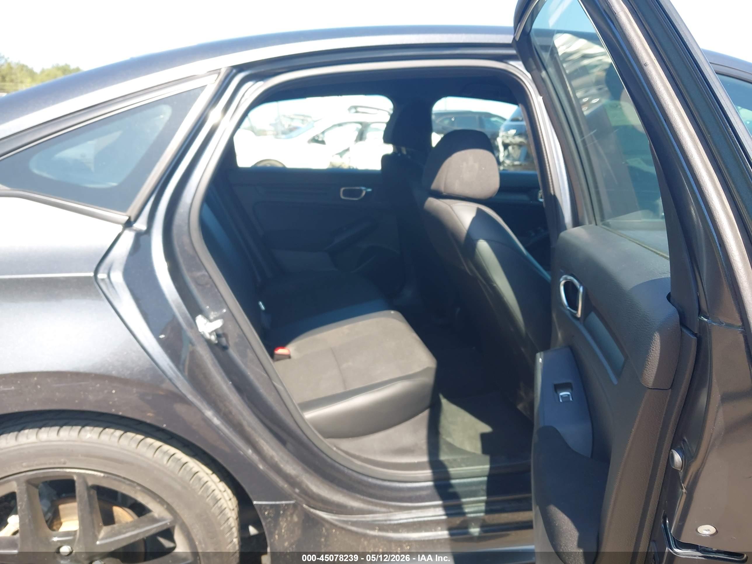 HONDA CIVIC image 8