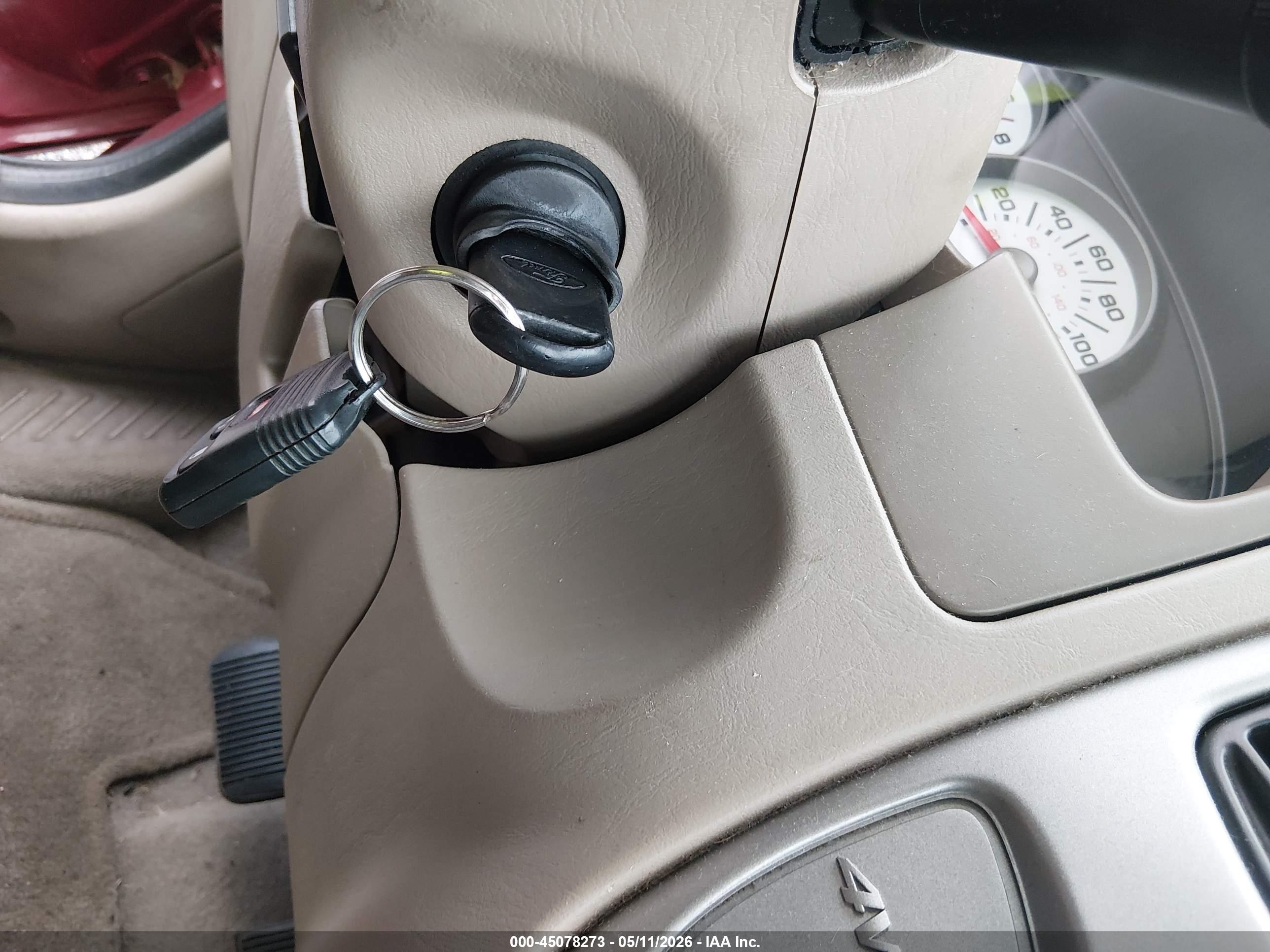 FORD ESCAPE image 11