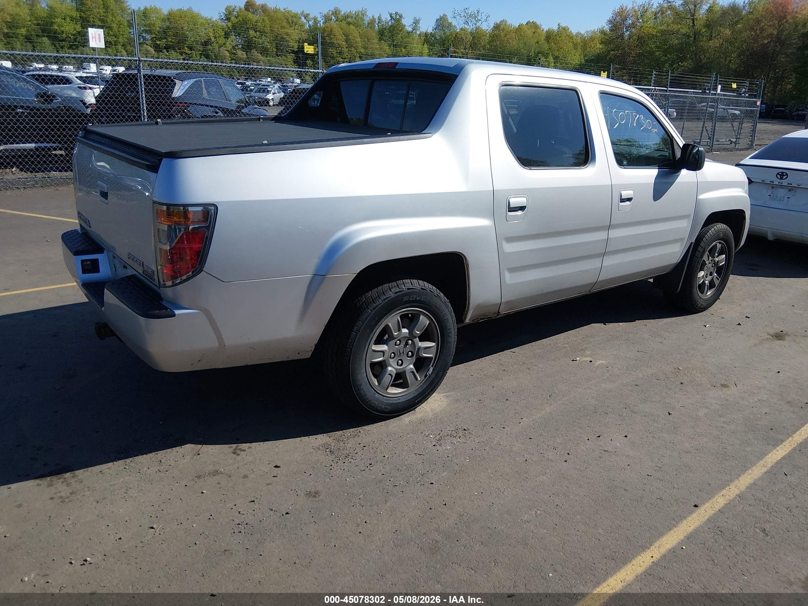 HONDA RIDGELINE image 4