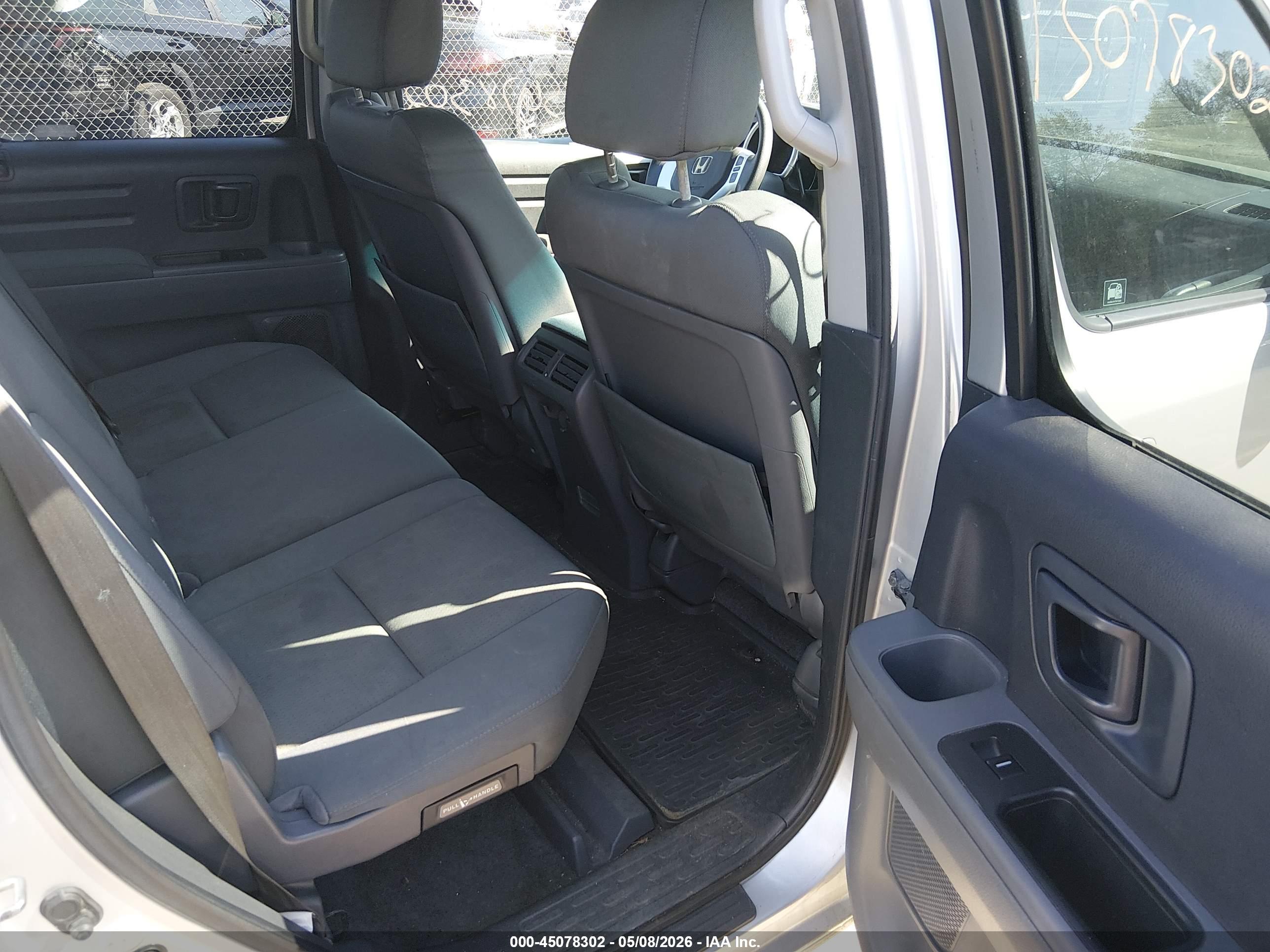 HONDA RIDGELINE image 8