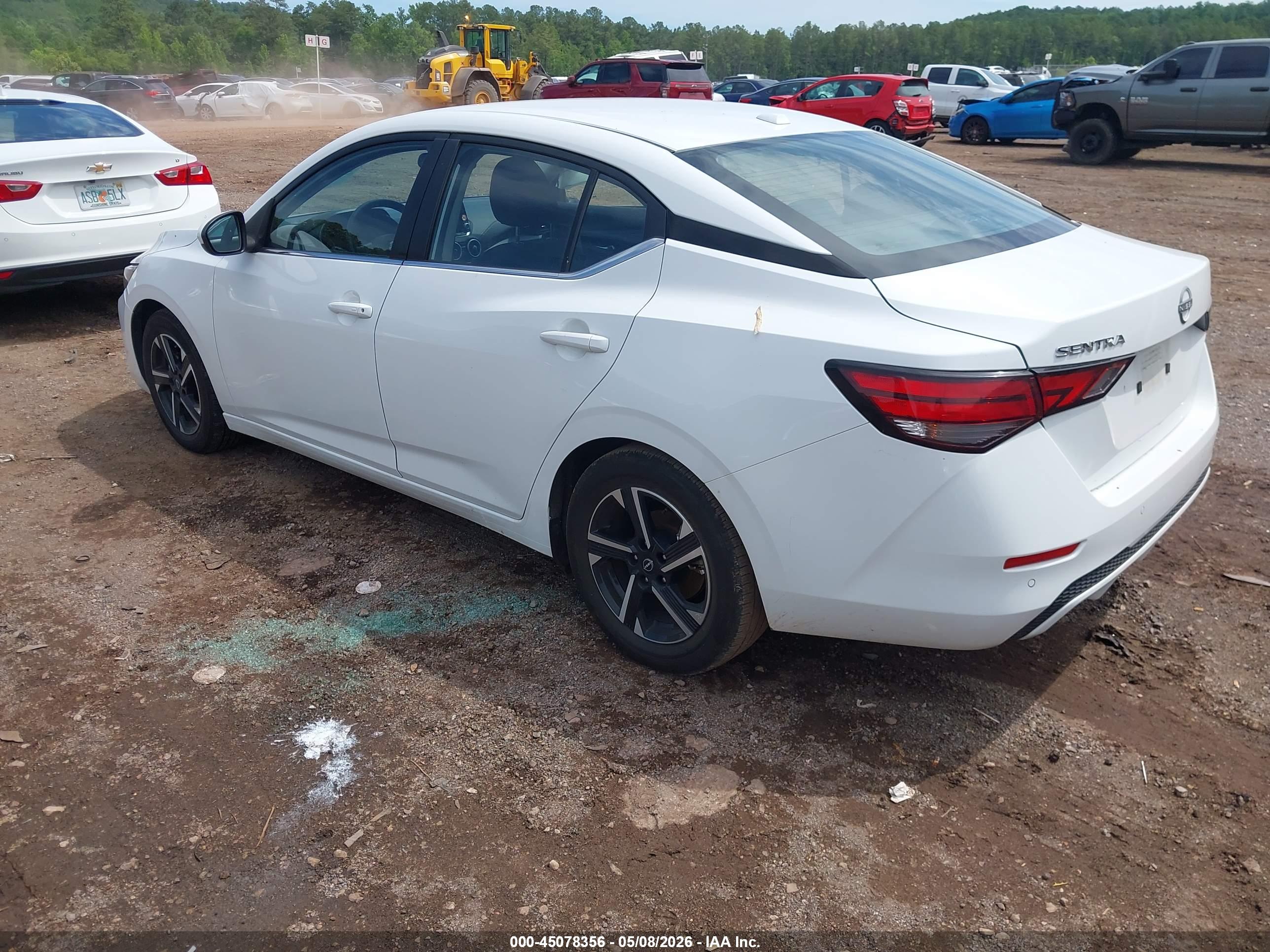 NISSAN SENTRA image 3