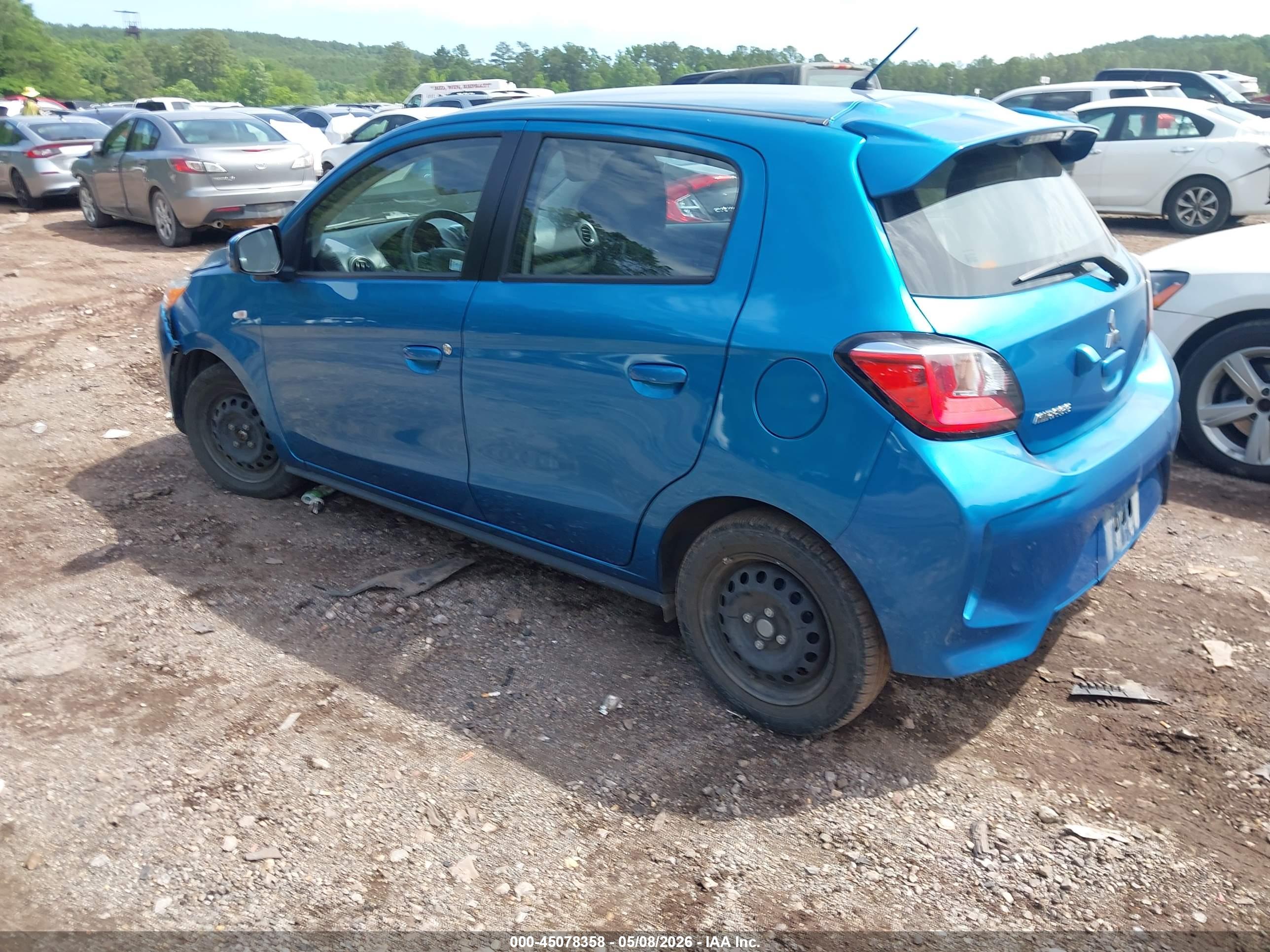 MITSUBISHI MIRAGE image 3