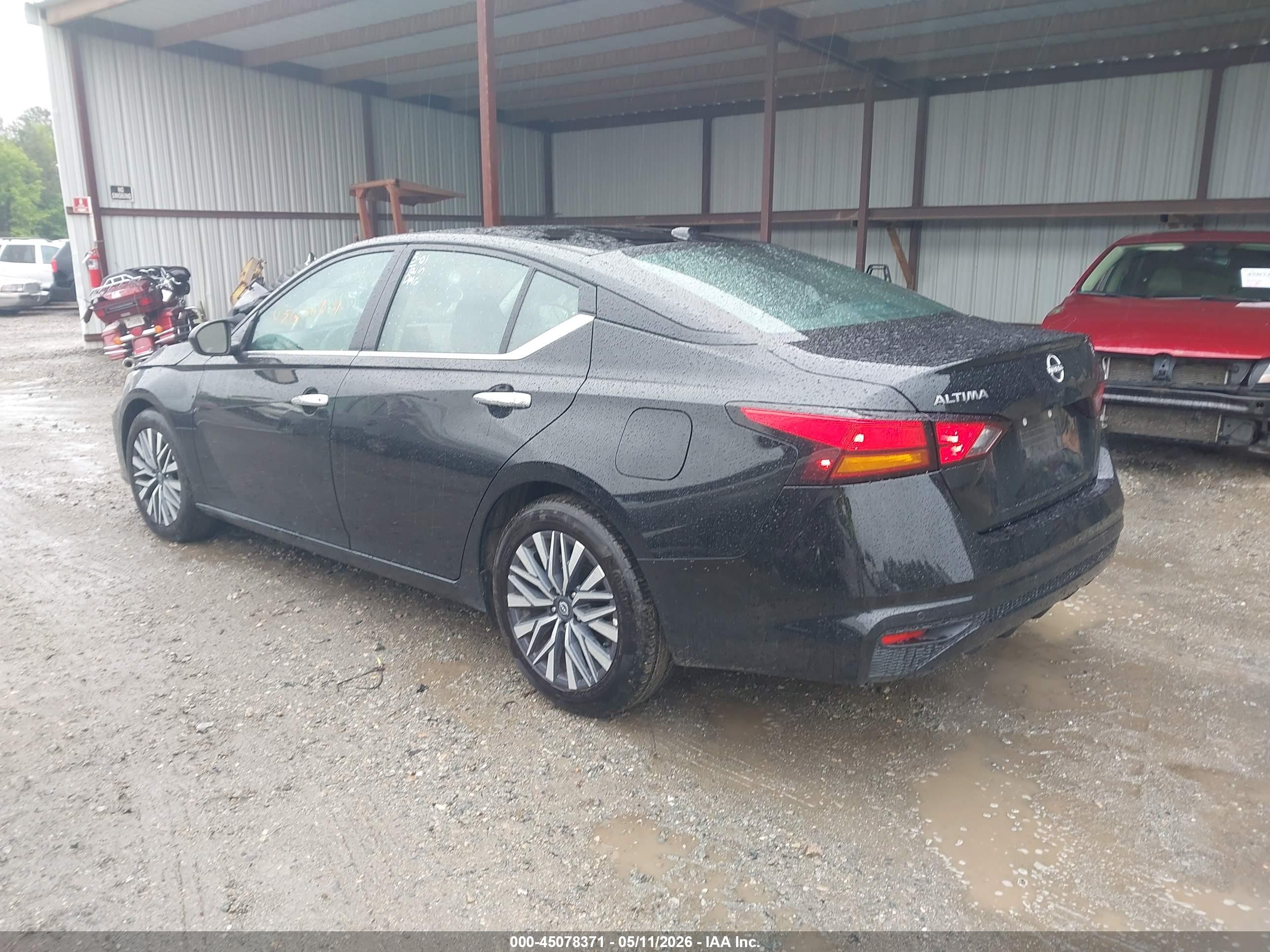 NISSAN ALTIMA image 3