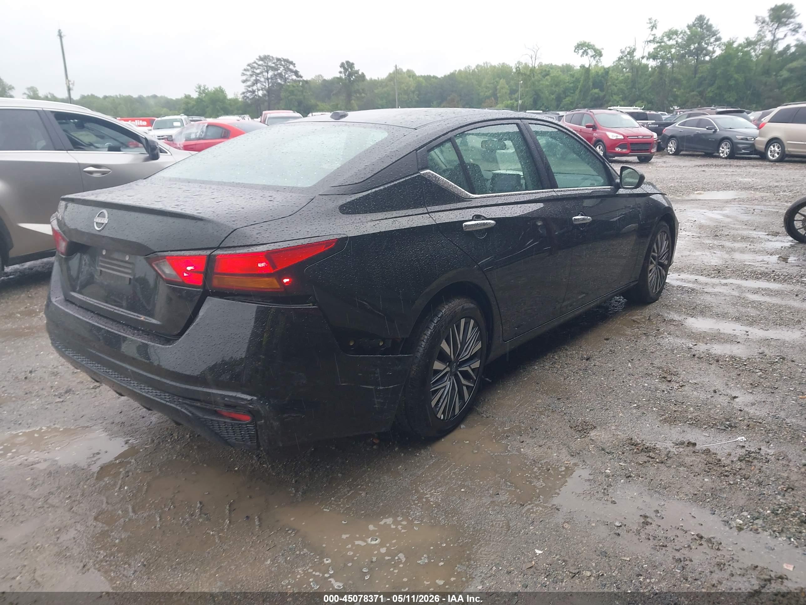 NISSAN ALTIMA image 4