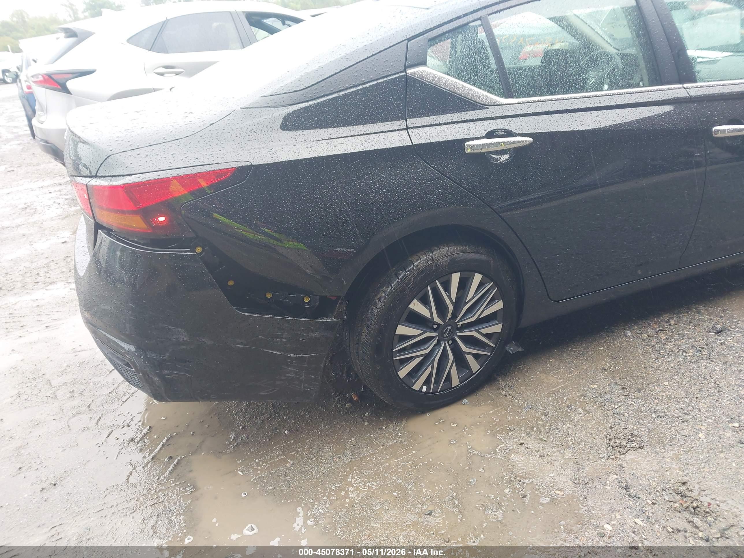 NISSAN ALTIMA image 6