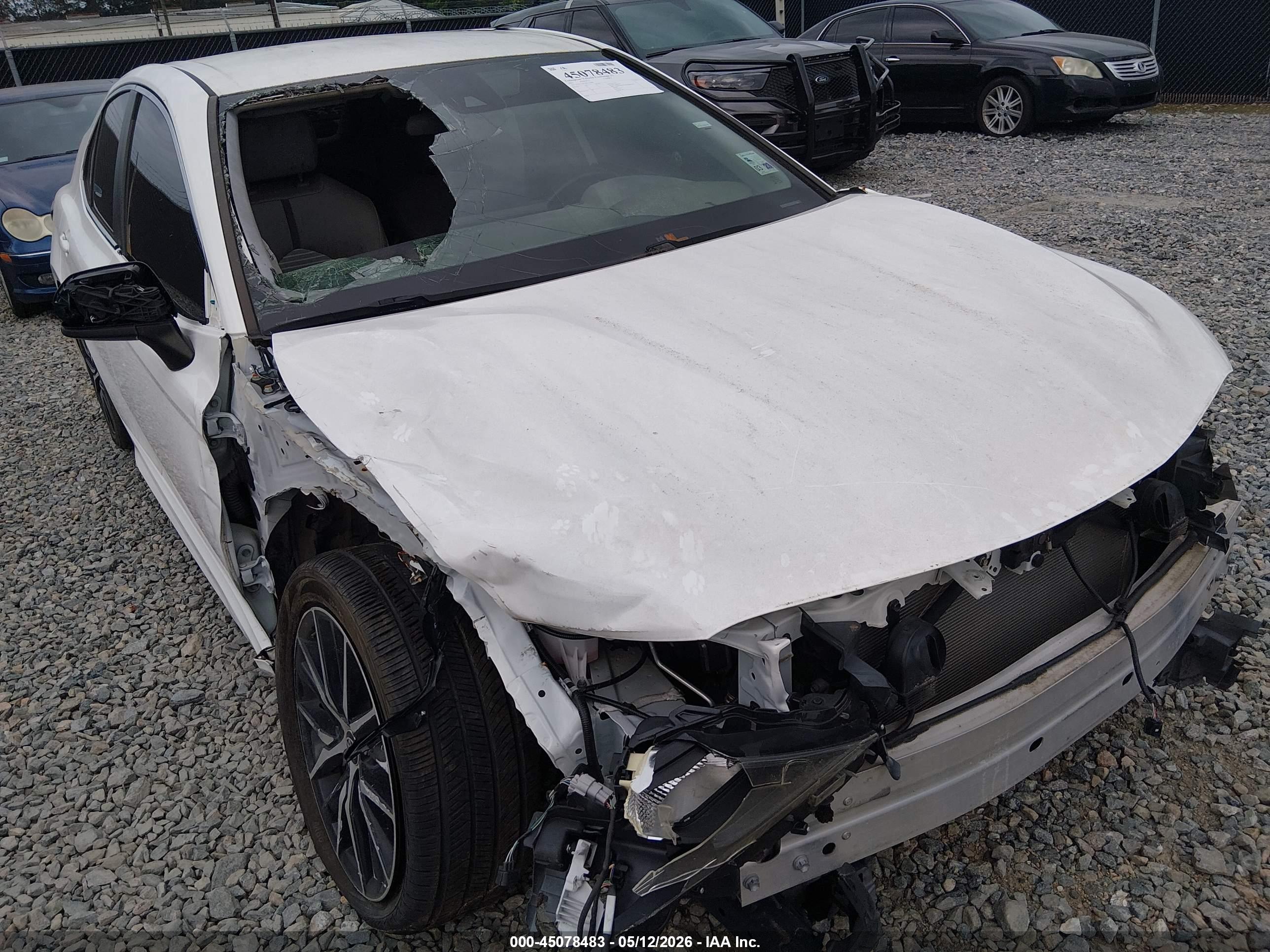TOYOTA CAMRY image 6