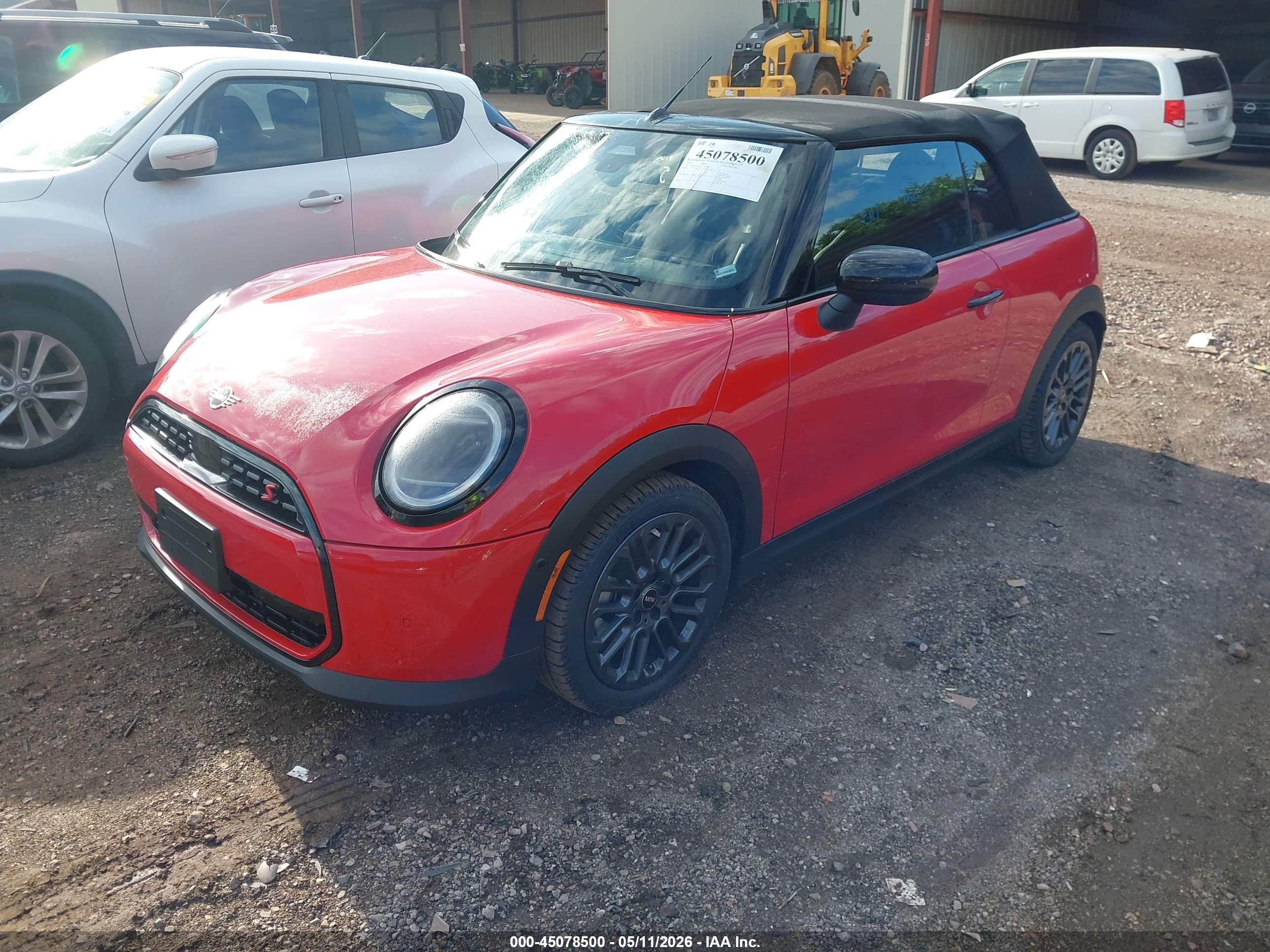 MINI CONVERTIBLE image 2
