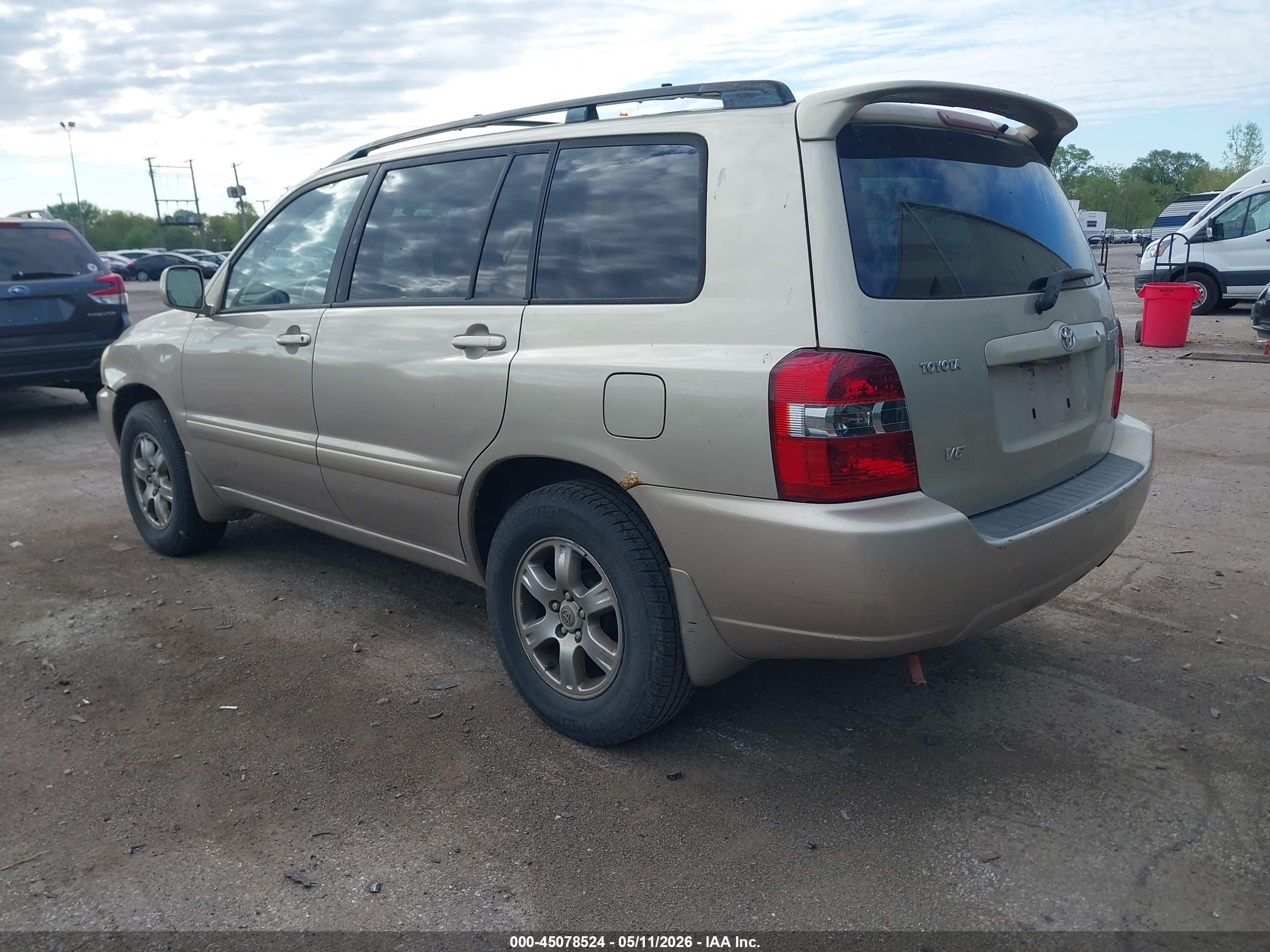 TOYOTA HIGHLANDER image 3