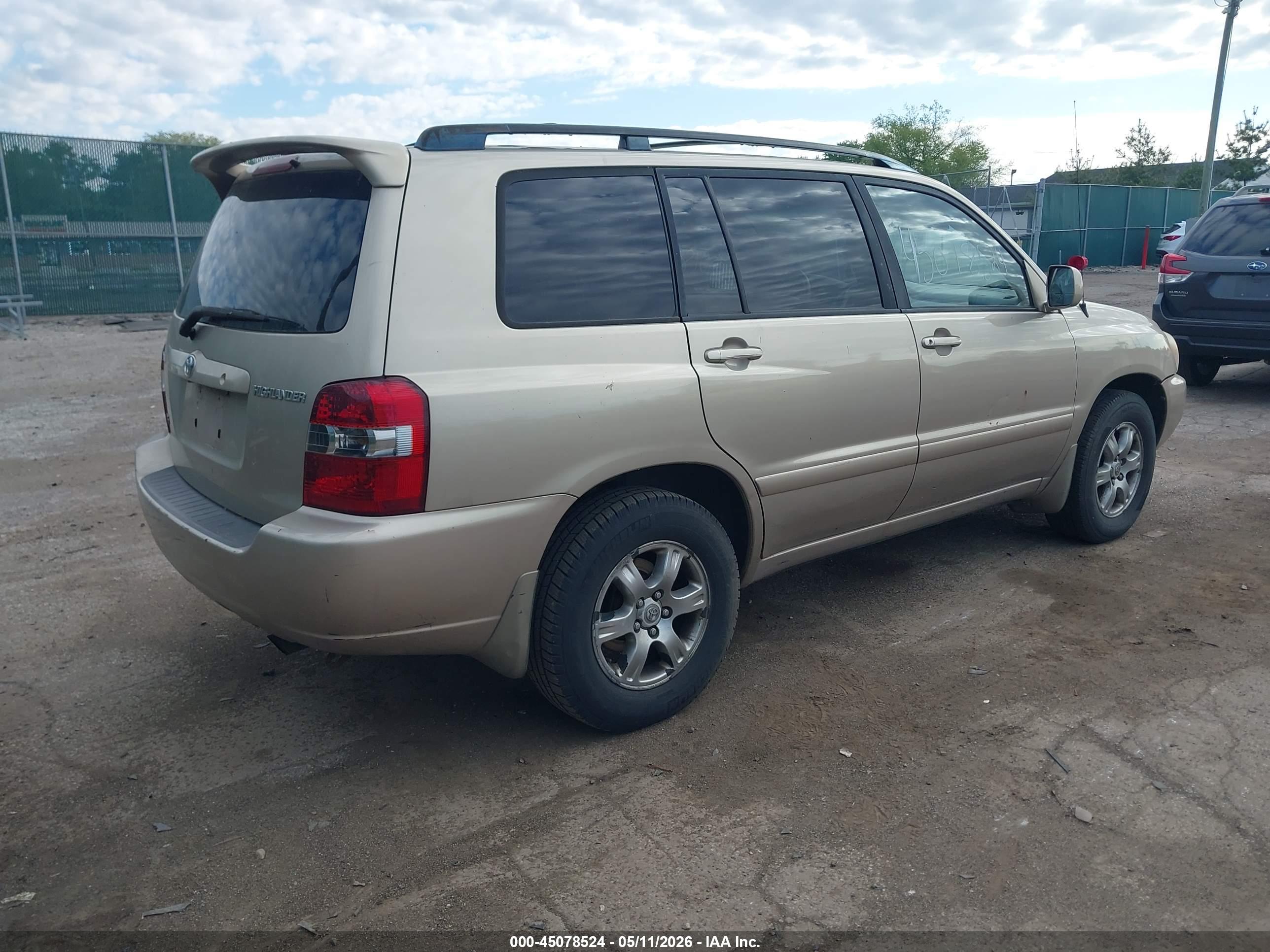 TOYOTA HIGHLANDER image 4