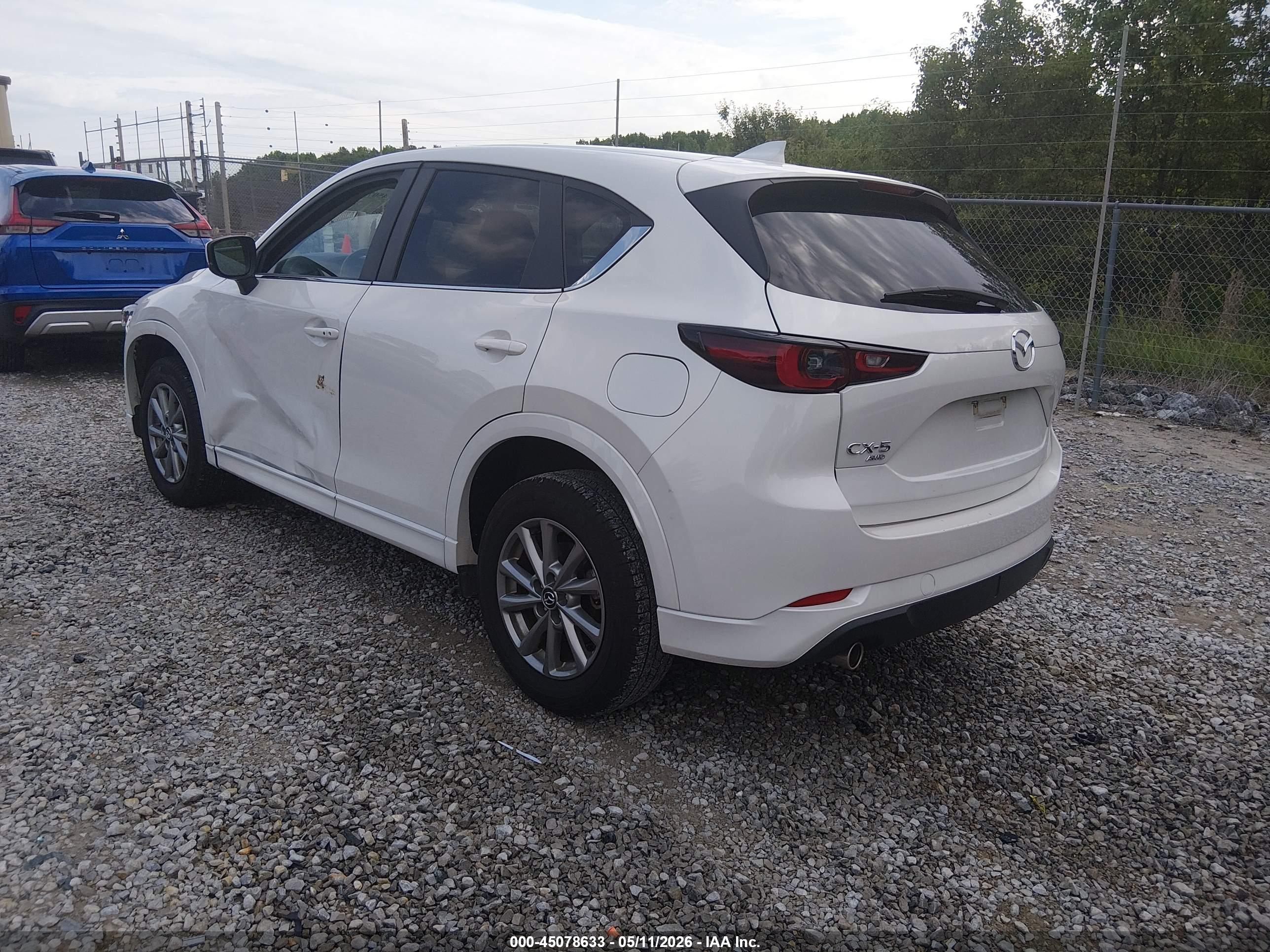 MAZDA CX-5 image 3
