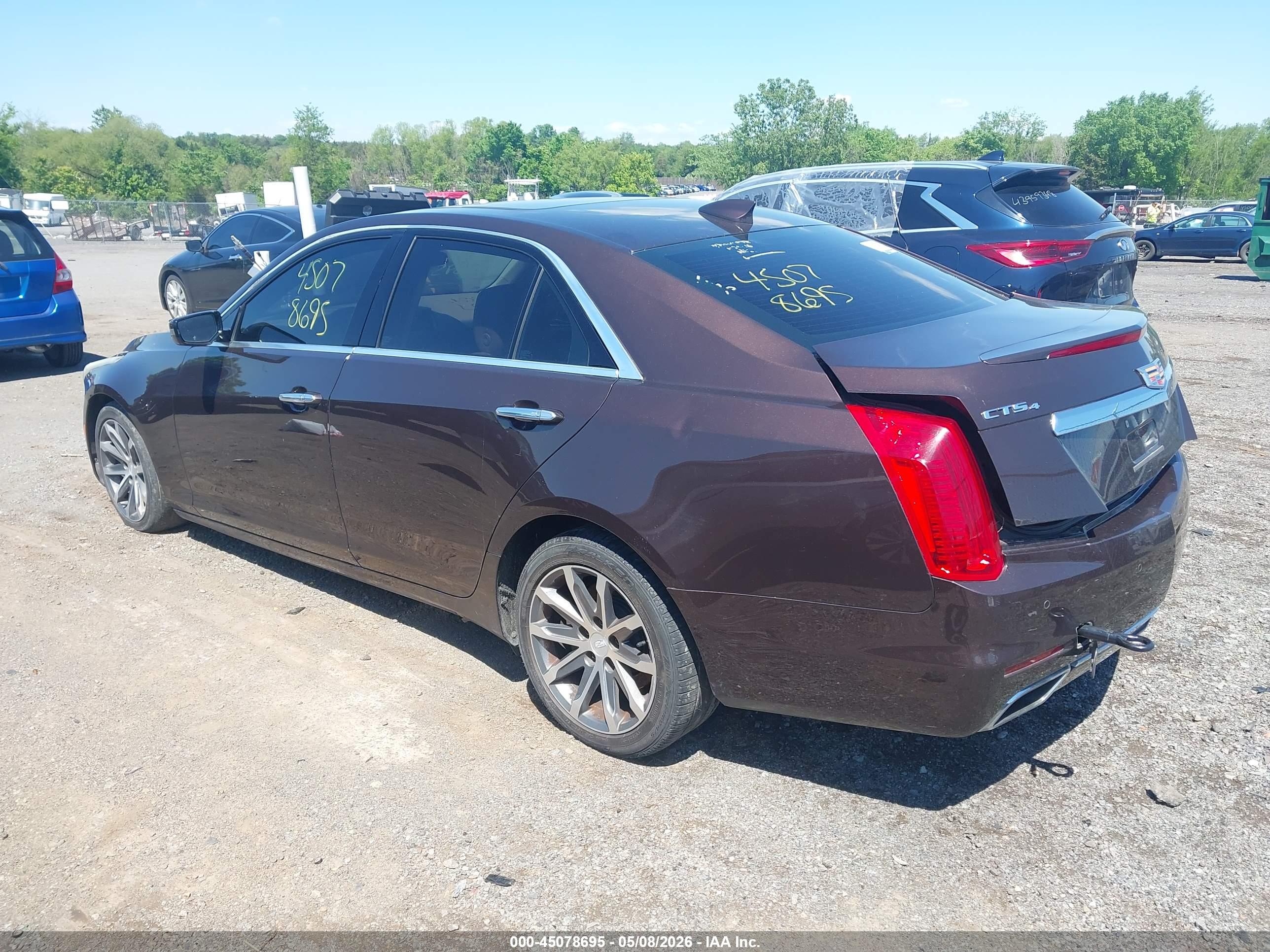 CADILLAC CTS image 3