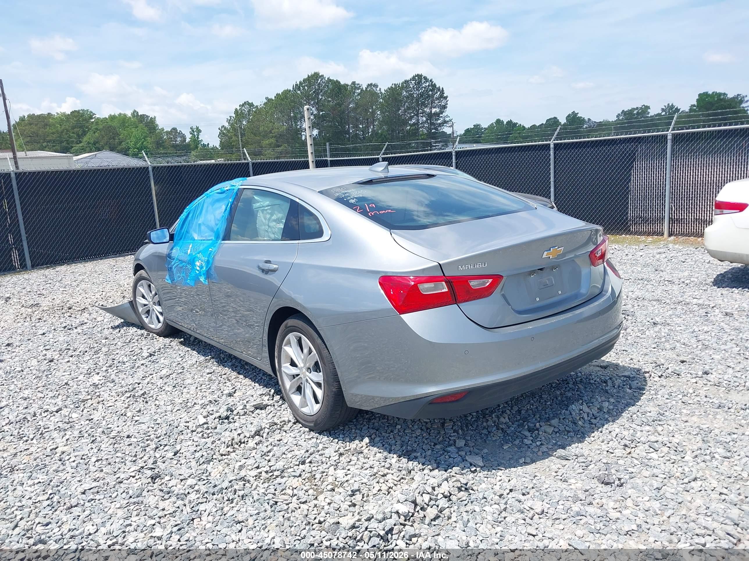 CHEVROLET MALIBU image 3
