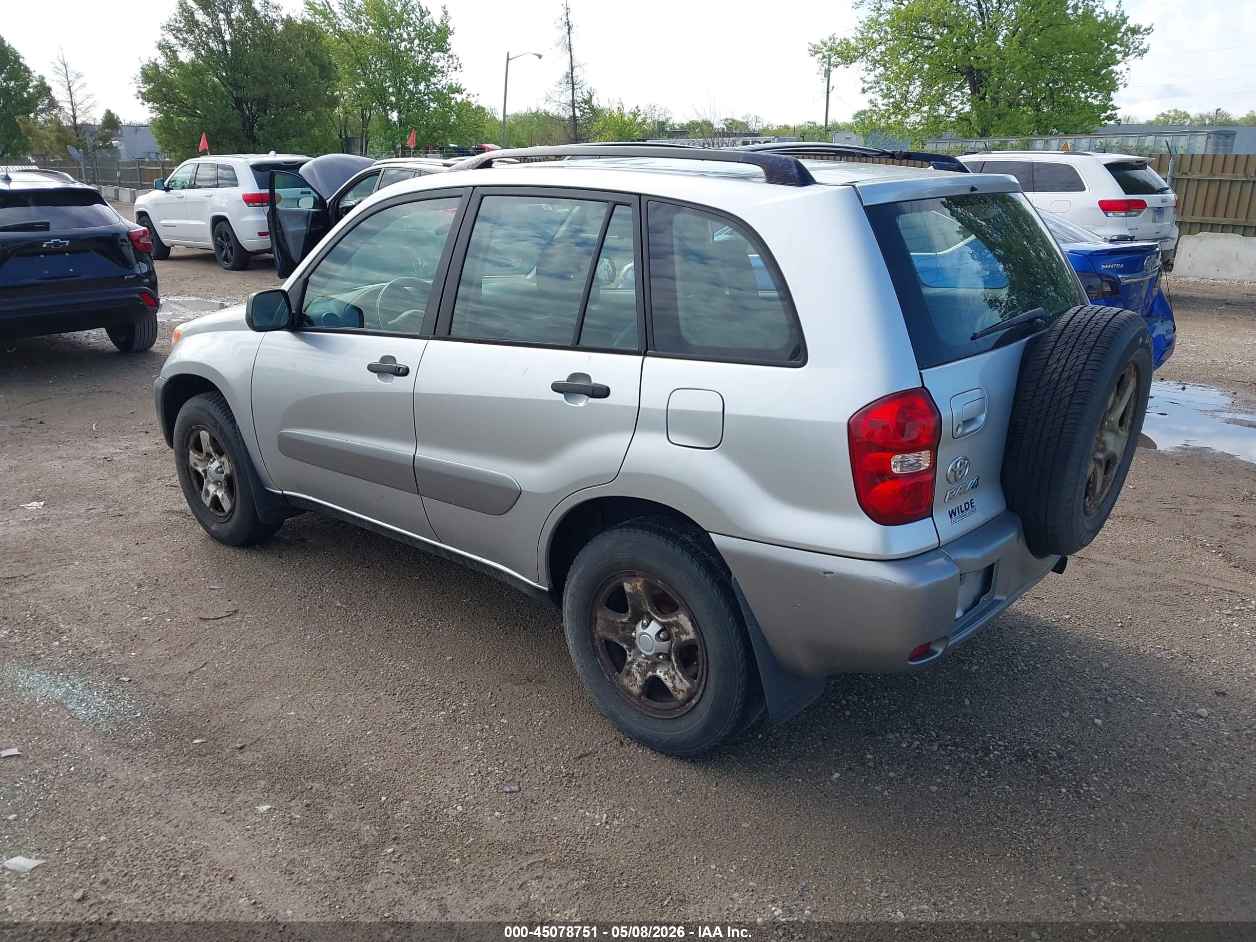 TOYOTA RAV4 image 3