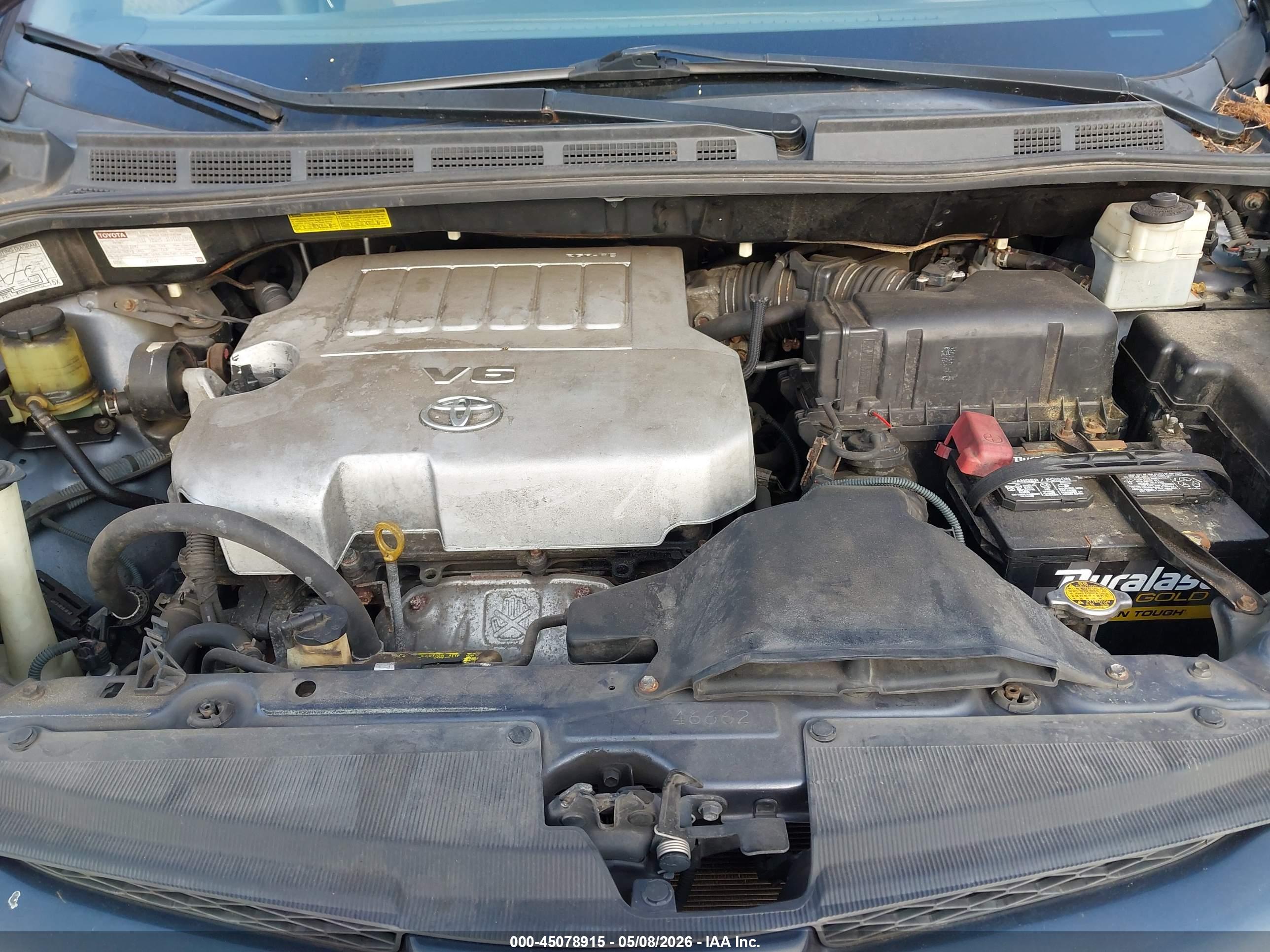 TOYOTA SIENNA image 10