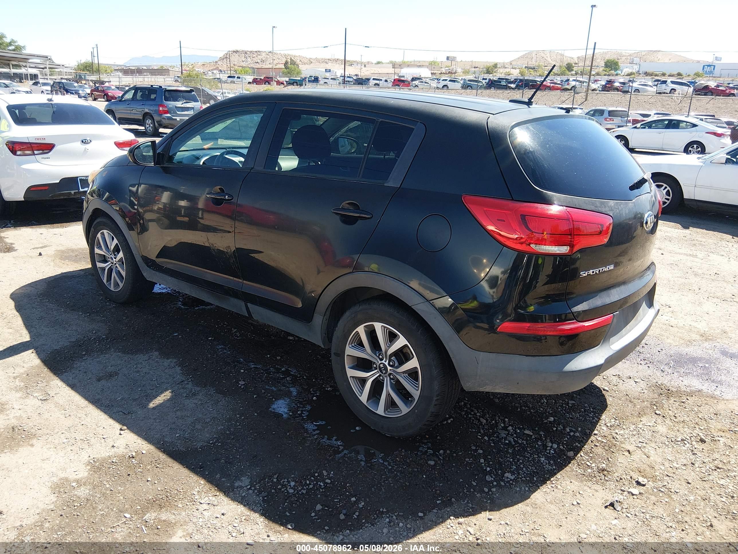 KIA SPORTAGE image 3